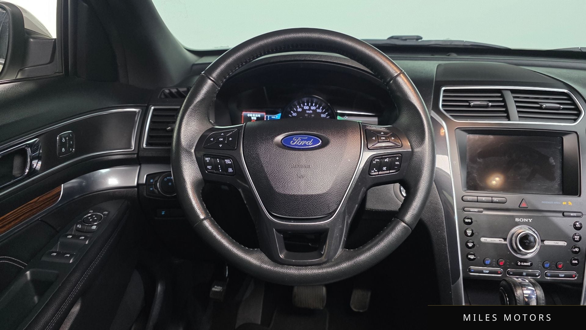 Ford Explorer 2019 — миниатюра 12