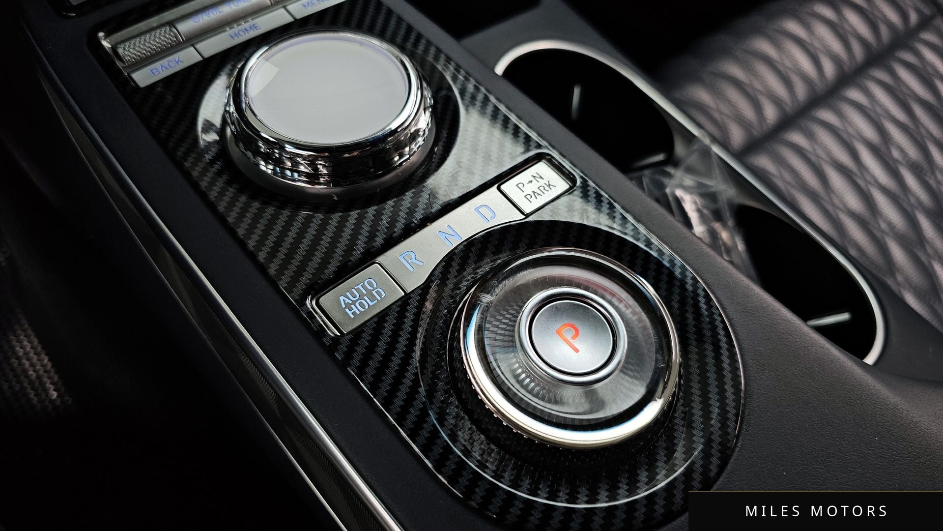 Genesis GV70 2021 — миниатюра 12