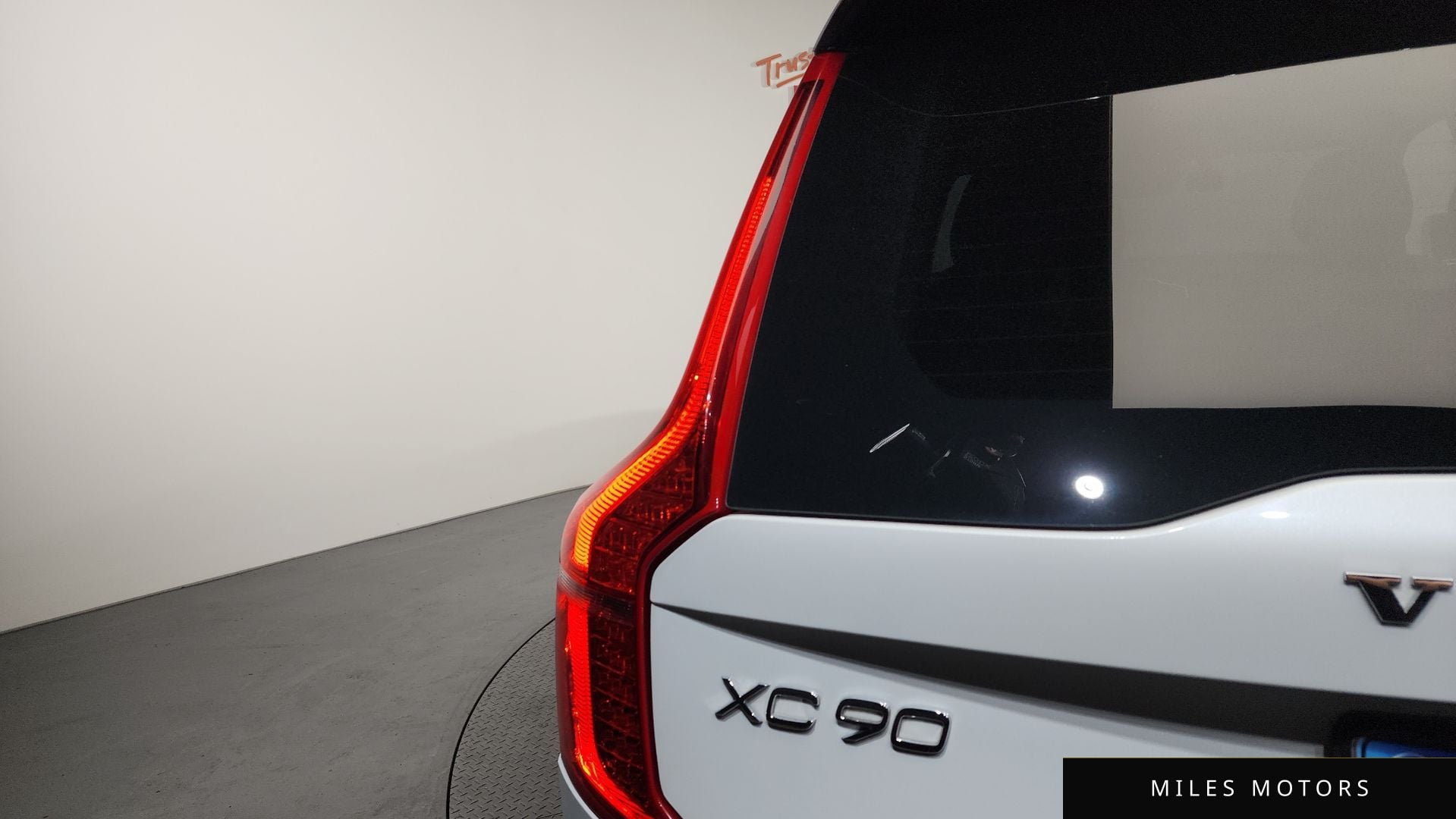 Volvo XC90 2019 — миниатюра 9