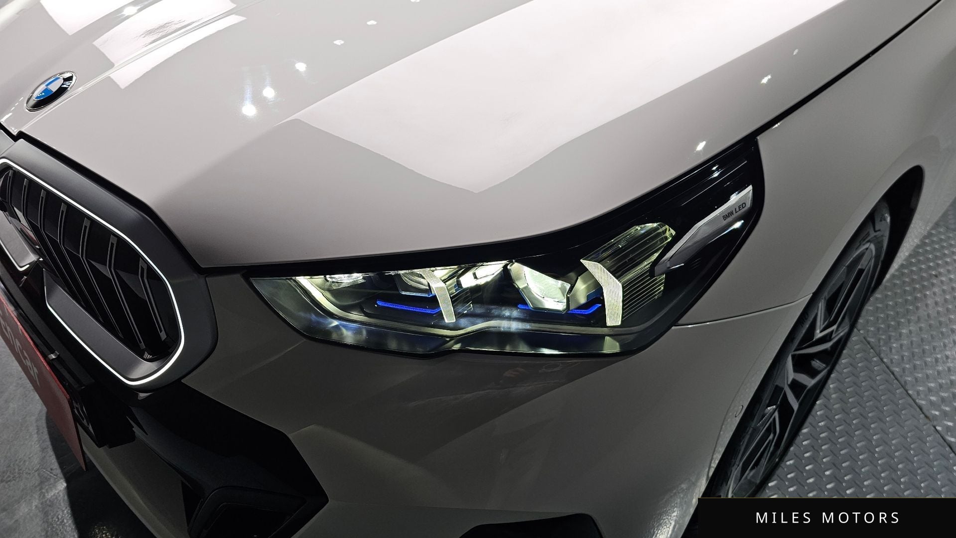BMW 5 Series (G60) 2025 — миниатюра 8