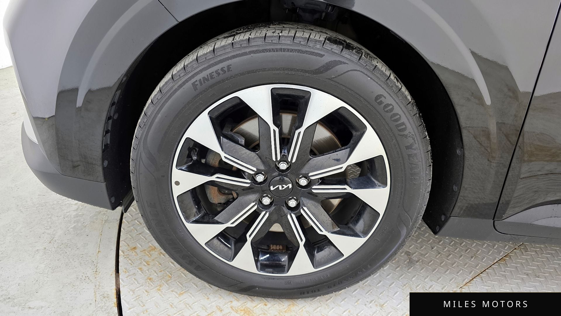 Kia Carnival 2023 — миниатюра 5
