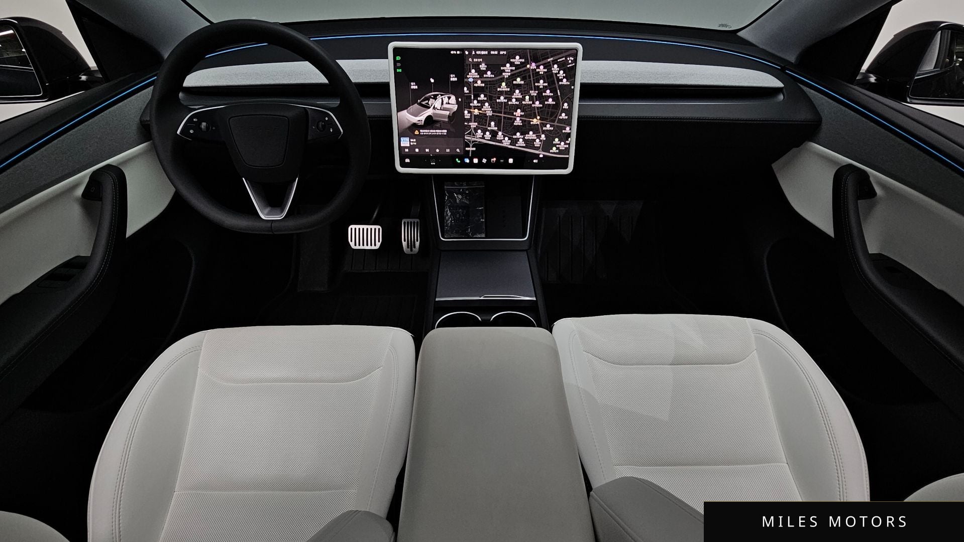 Tesla Model Y 2025 — миниатюра 9