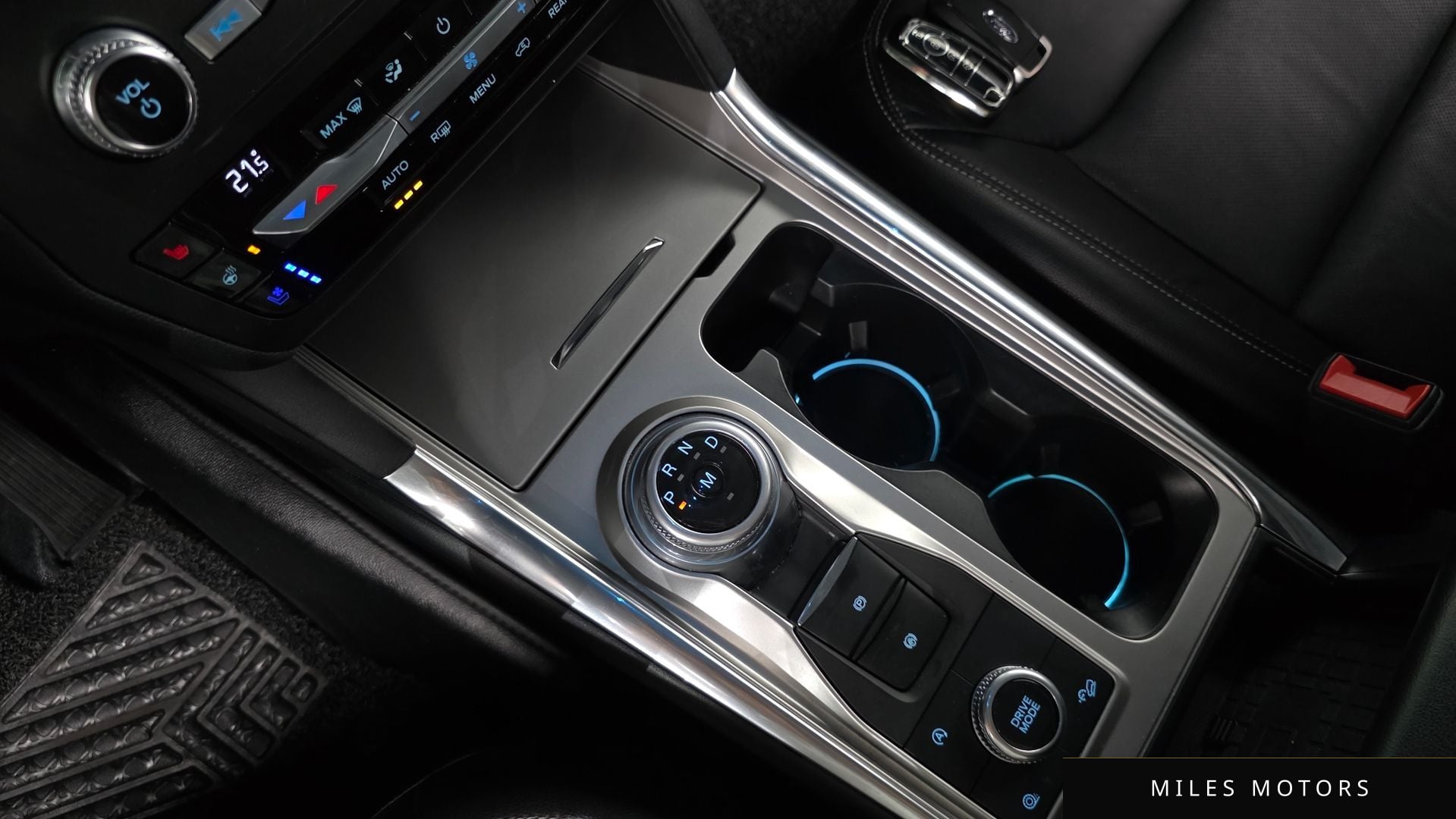 Ford Explorer 2020 — миниатюра 11