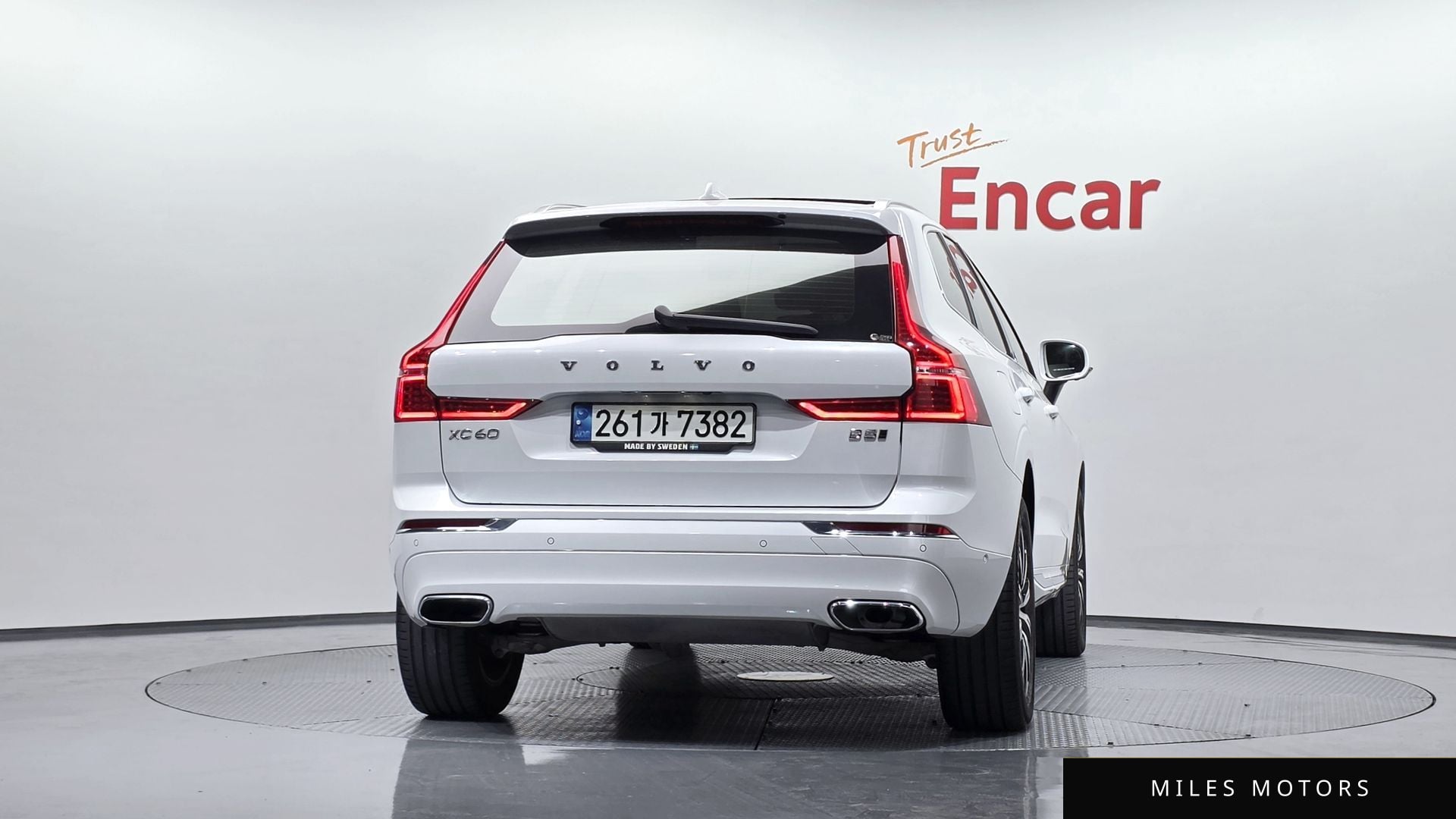Volvo XC60 2021 — миниатюра 3