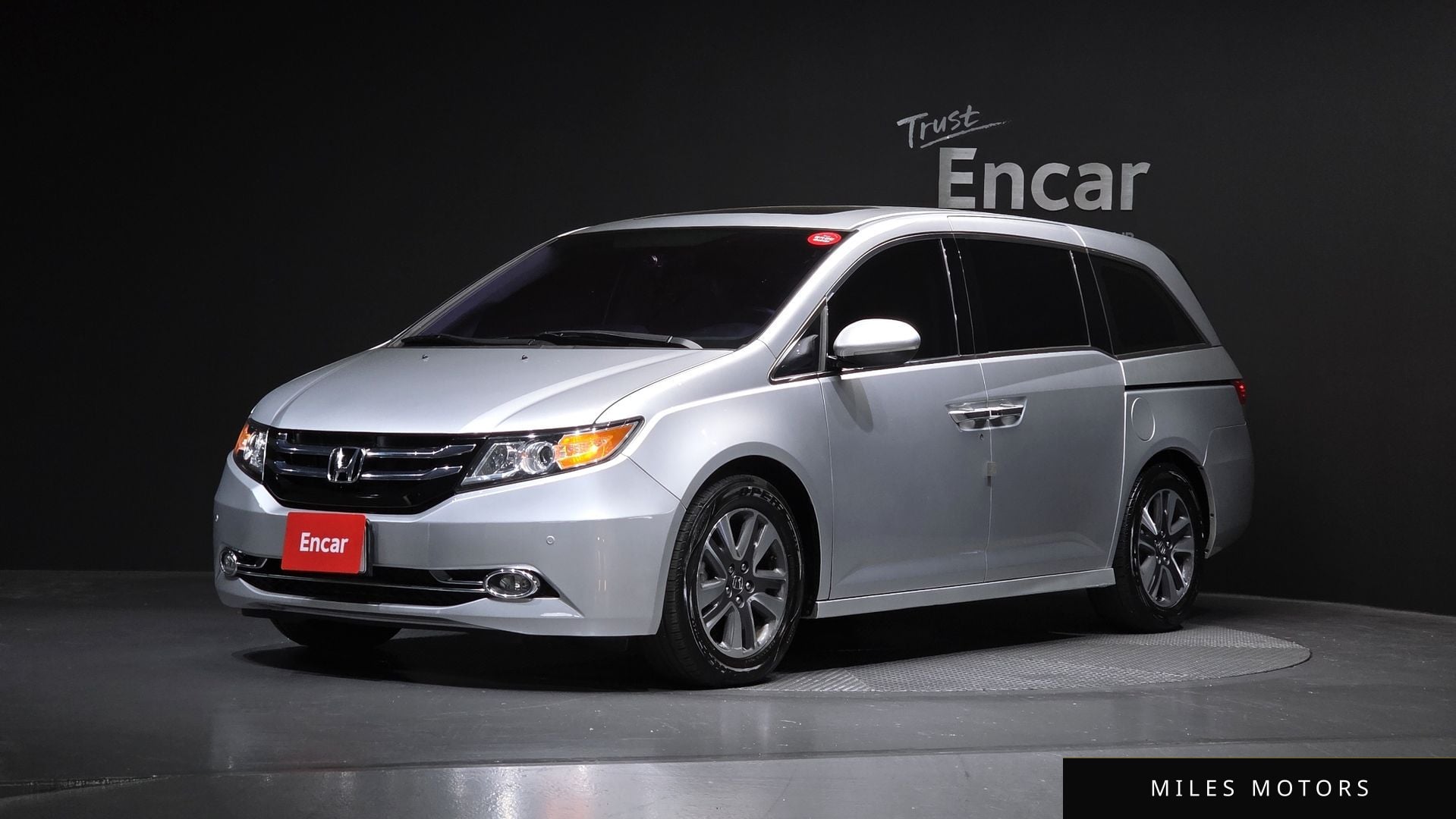 Honda Odyssey 2014 — фото 1 из 12
