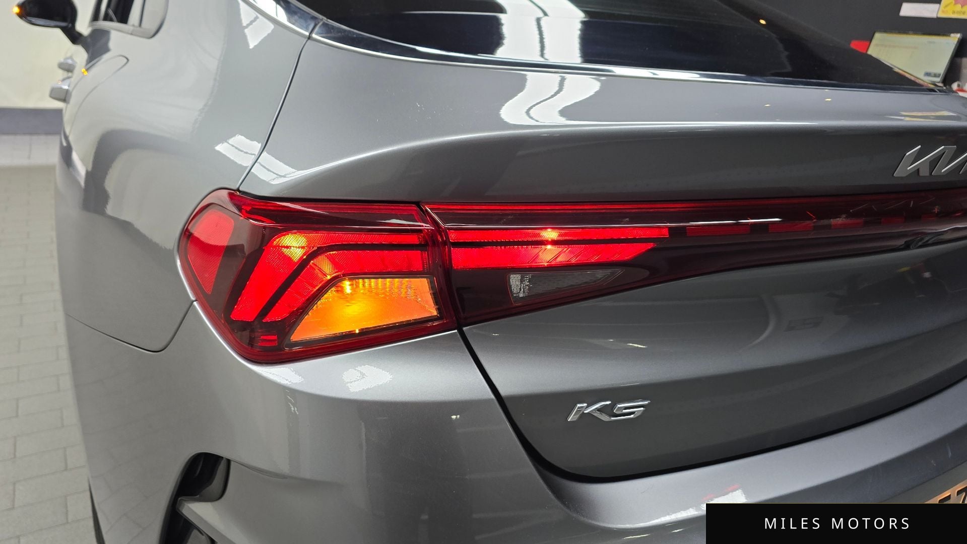 Kia K5 2023 — миниатюра 9