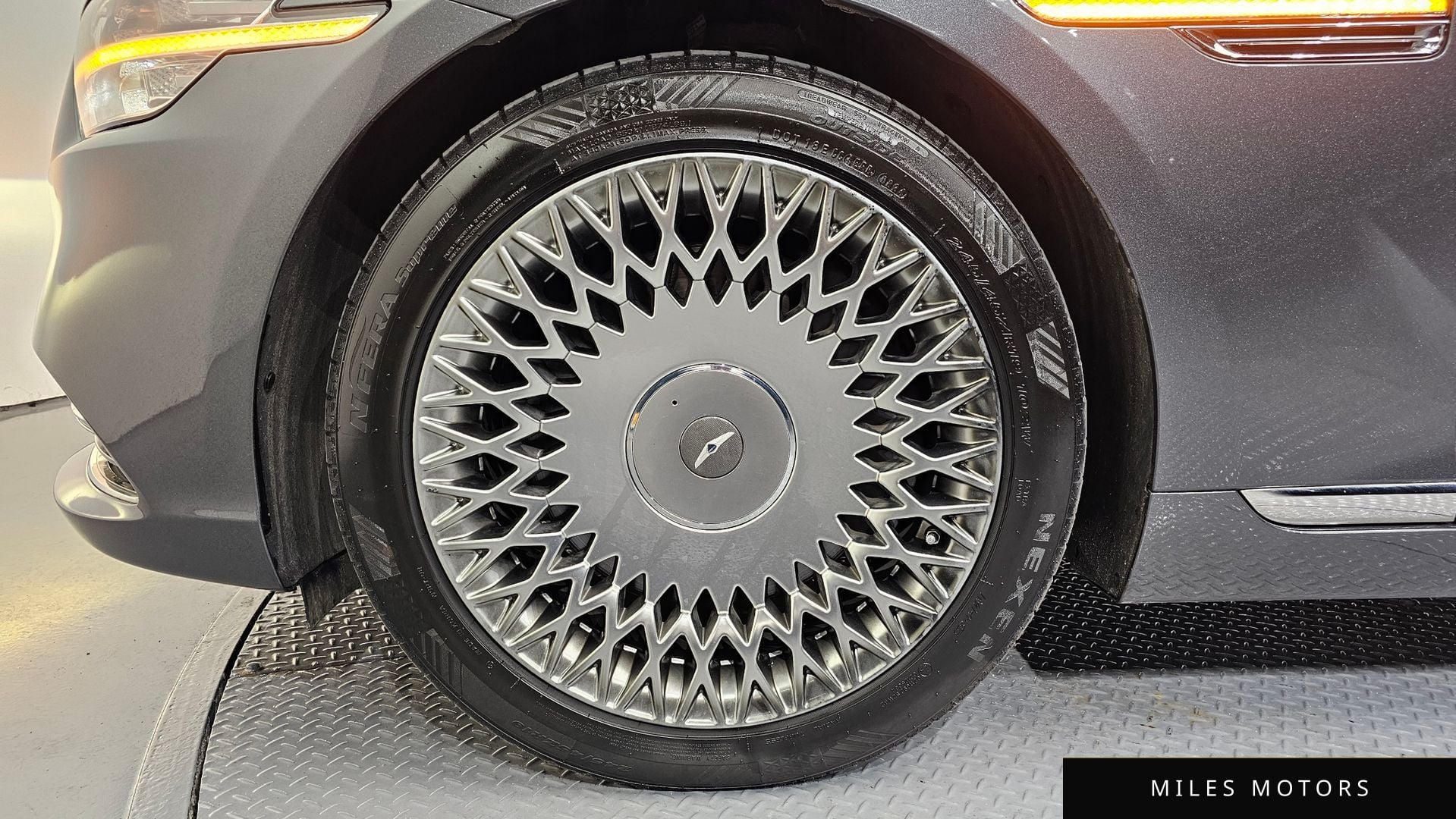 Genesis G90 2020 — миниатюра 5