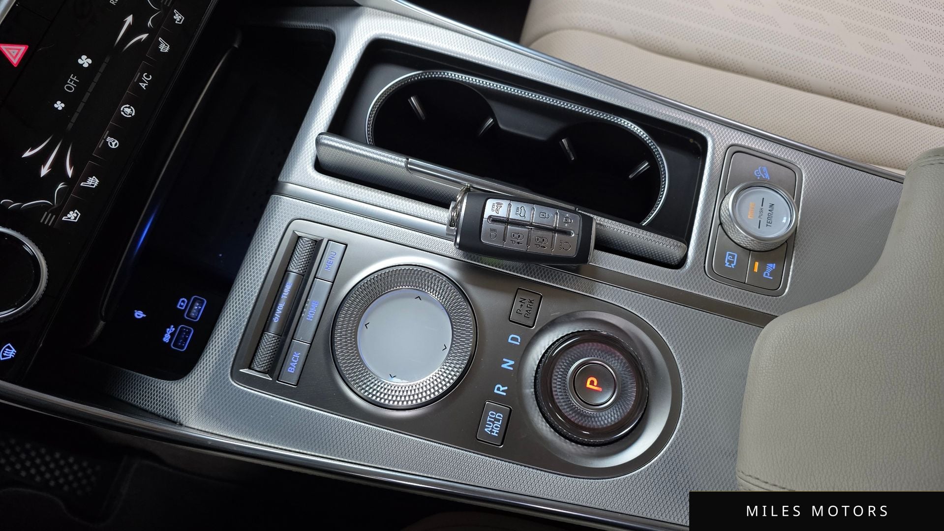 Genesis GV80 2022 — миниатюра 12