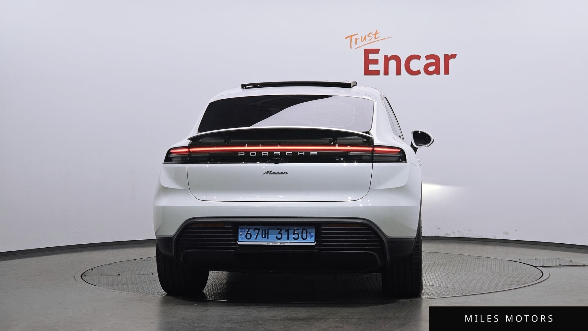 Porsche Macan 2025 — миниатюра 4