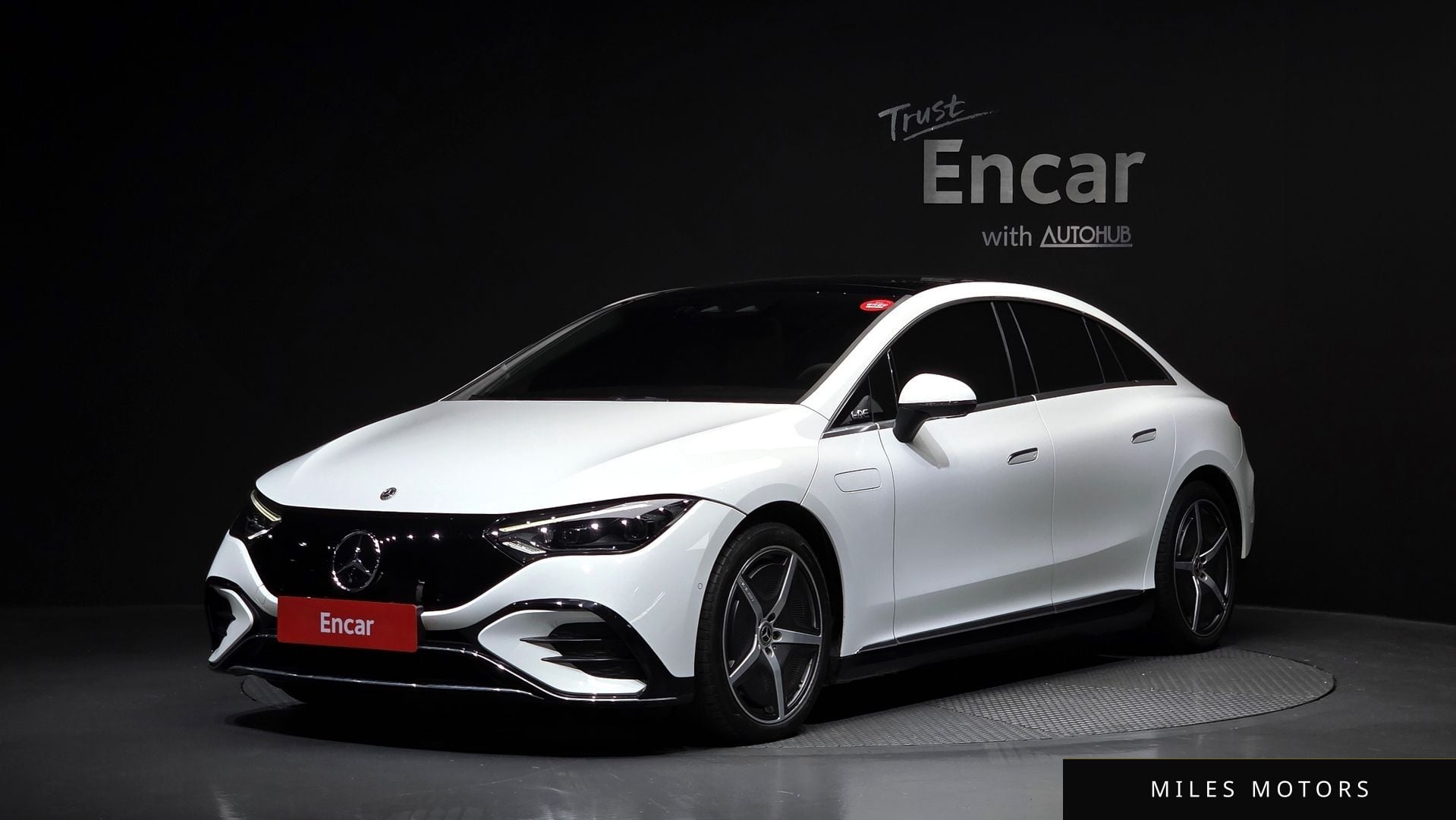 Mercedes-Benz EQE V295 2023 — фото 1 из 12