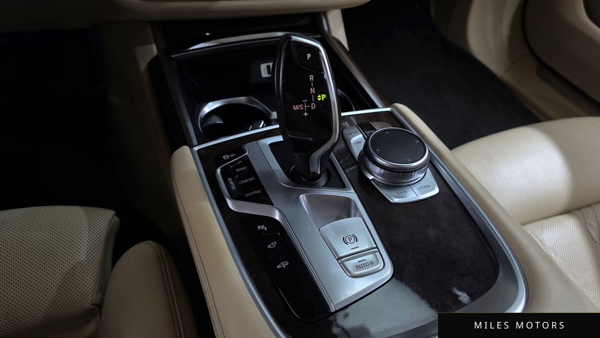 BMW 7 Series (G11) 2016 — миниатюра 9