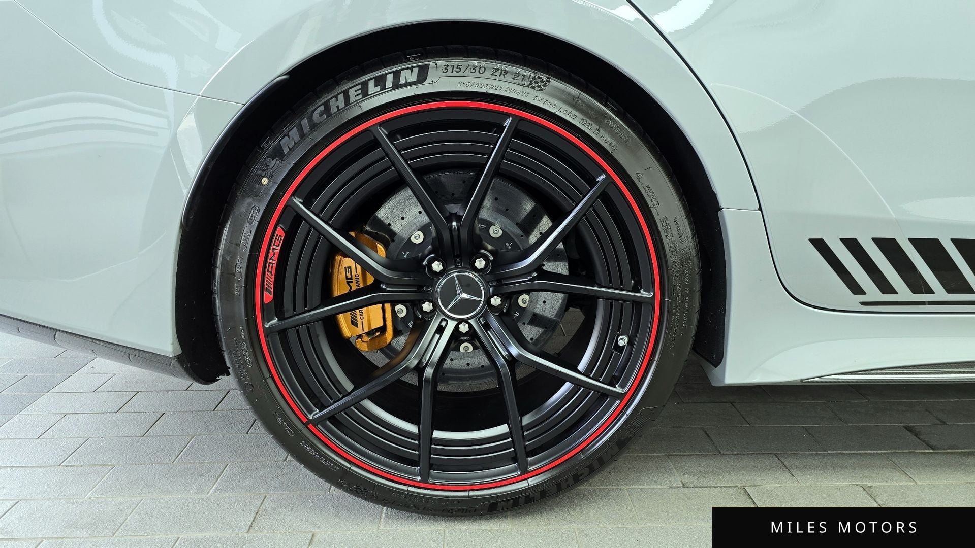 Mercedes-Benz AMG GT 2023 — миниатюра 5