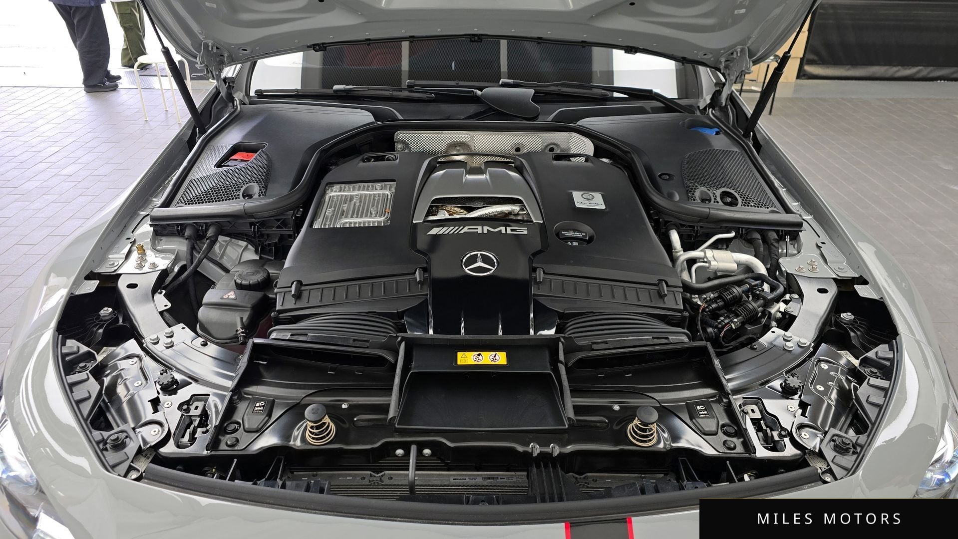 Mercedes-Benz AMG GT 2023 — миниатюра 6