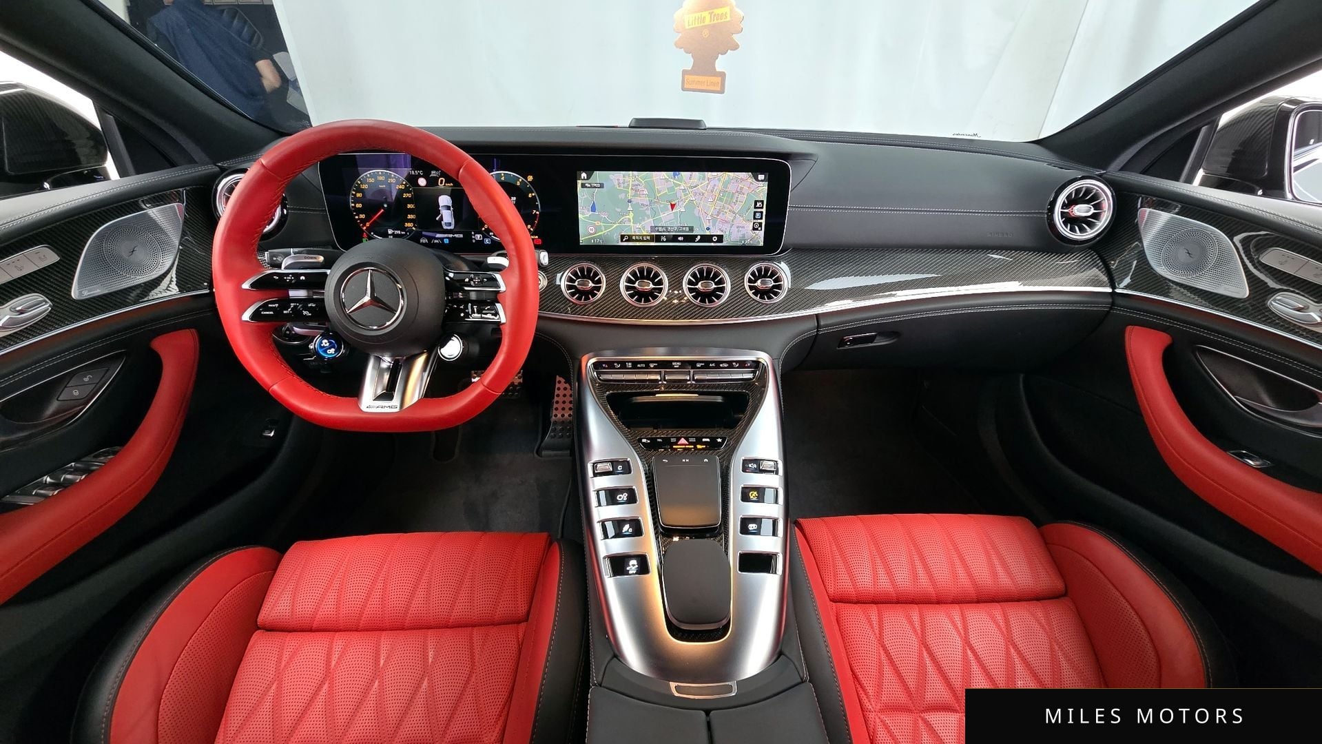 Mercedes-Benz AMG GT 2023 — миниатюра 7