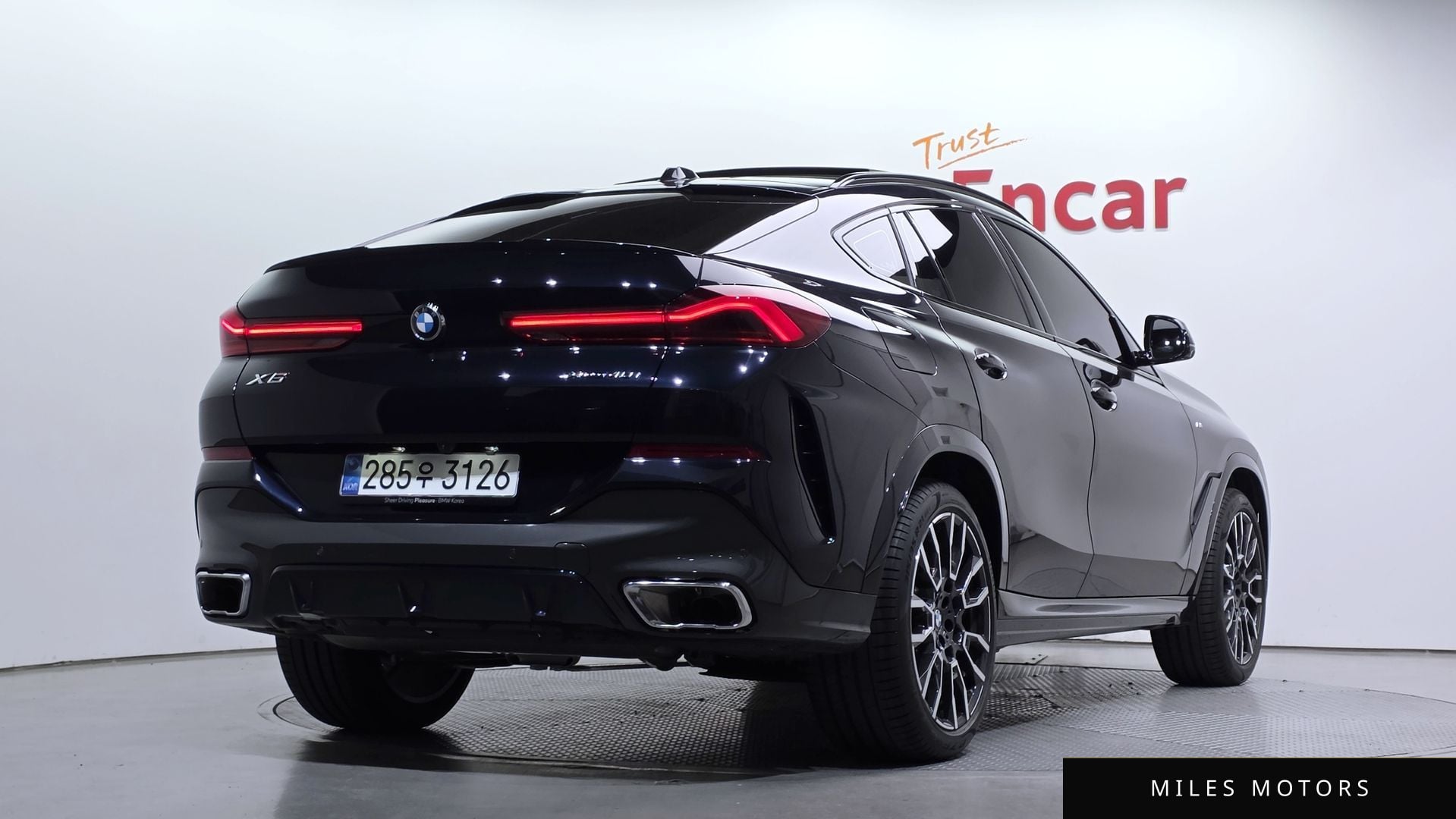 BMW X6 (G06) 2025 — миниатюра 2