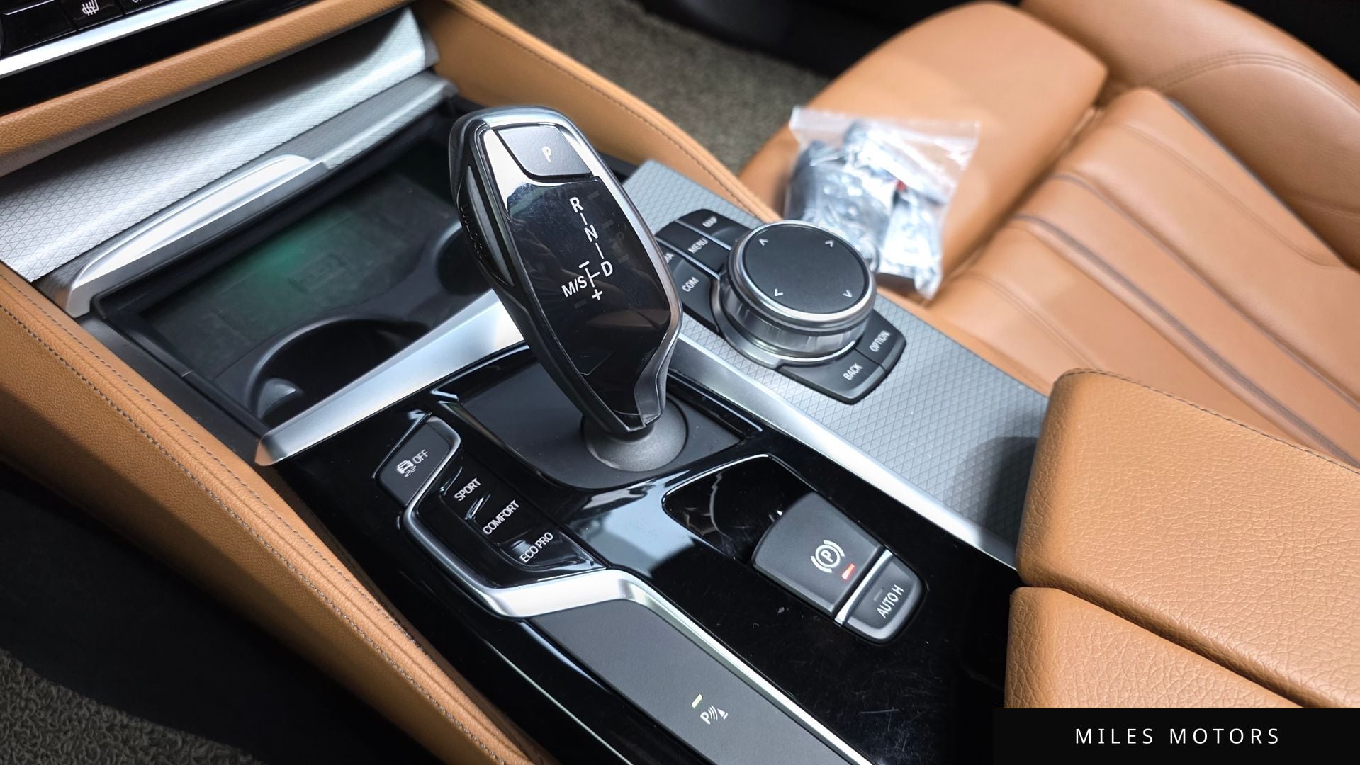 BMW 5 Series (G30) 2018 — миниатюра 12