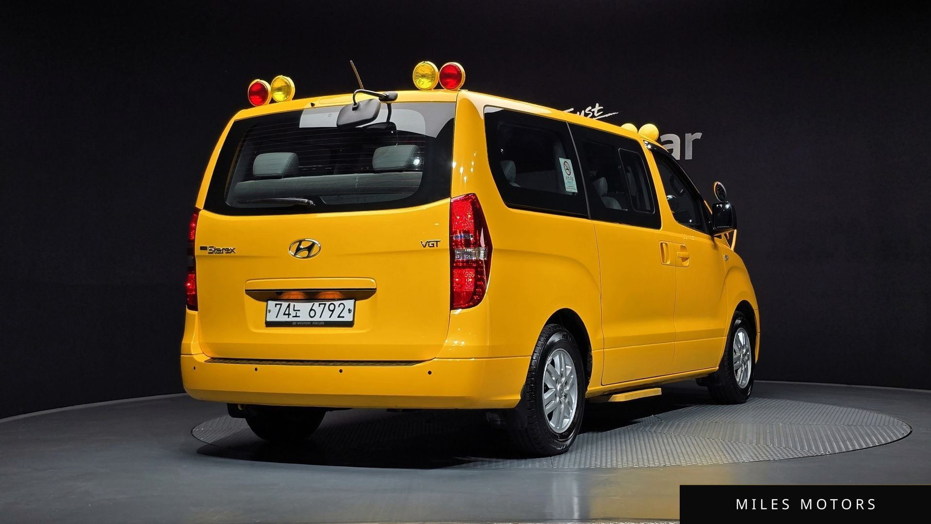 Hyundai Starex 2017 — миниатюра 2