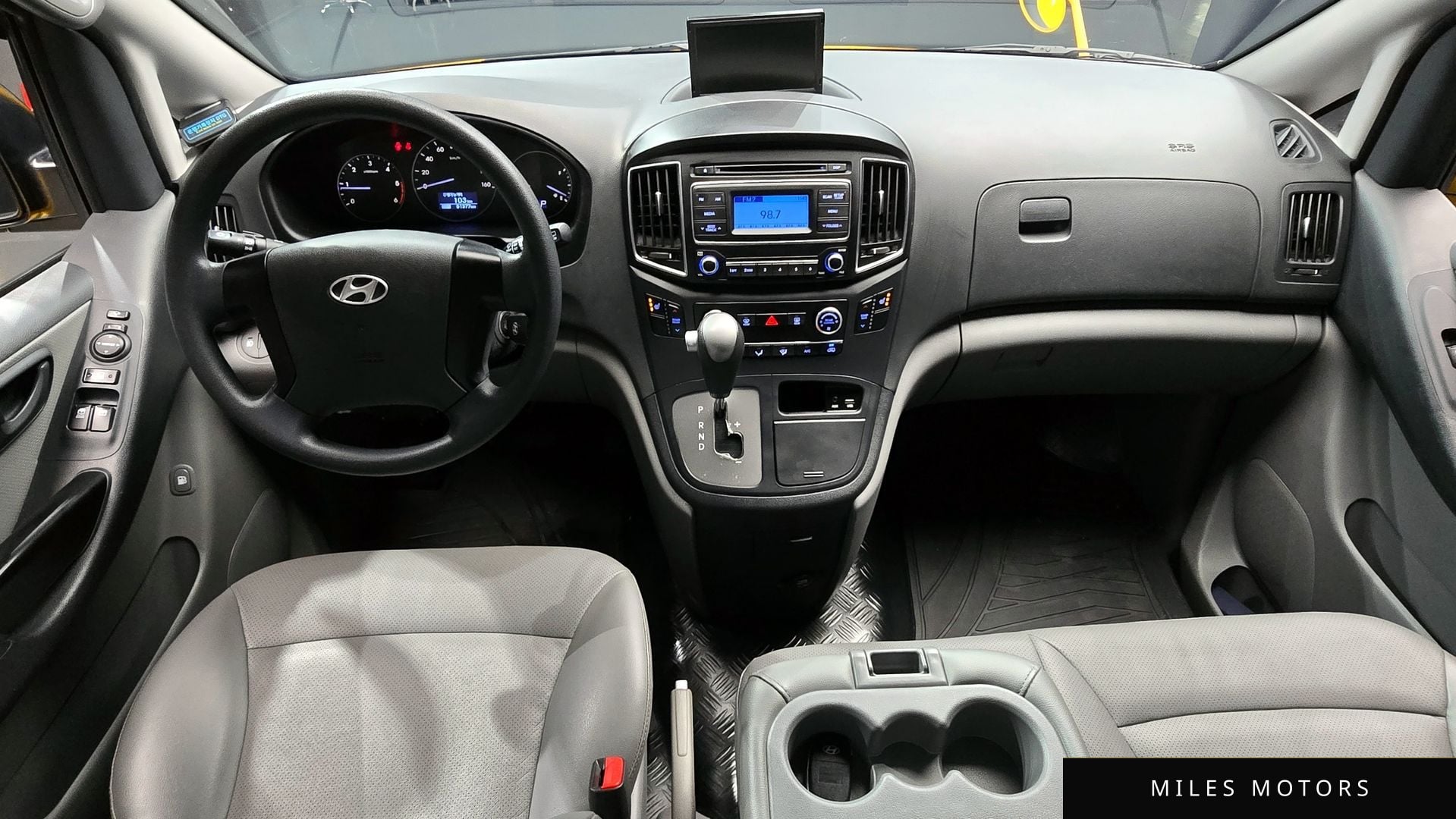 Hyundai Starex 2017 — миниатюра 10