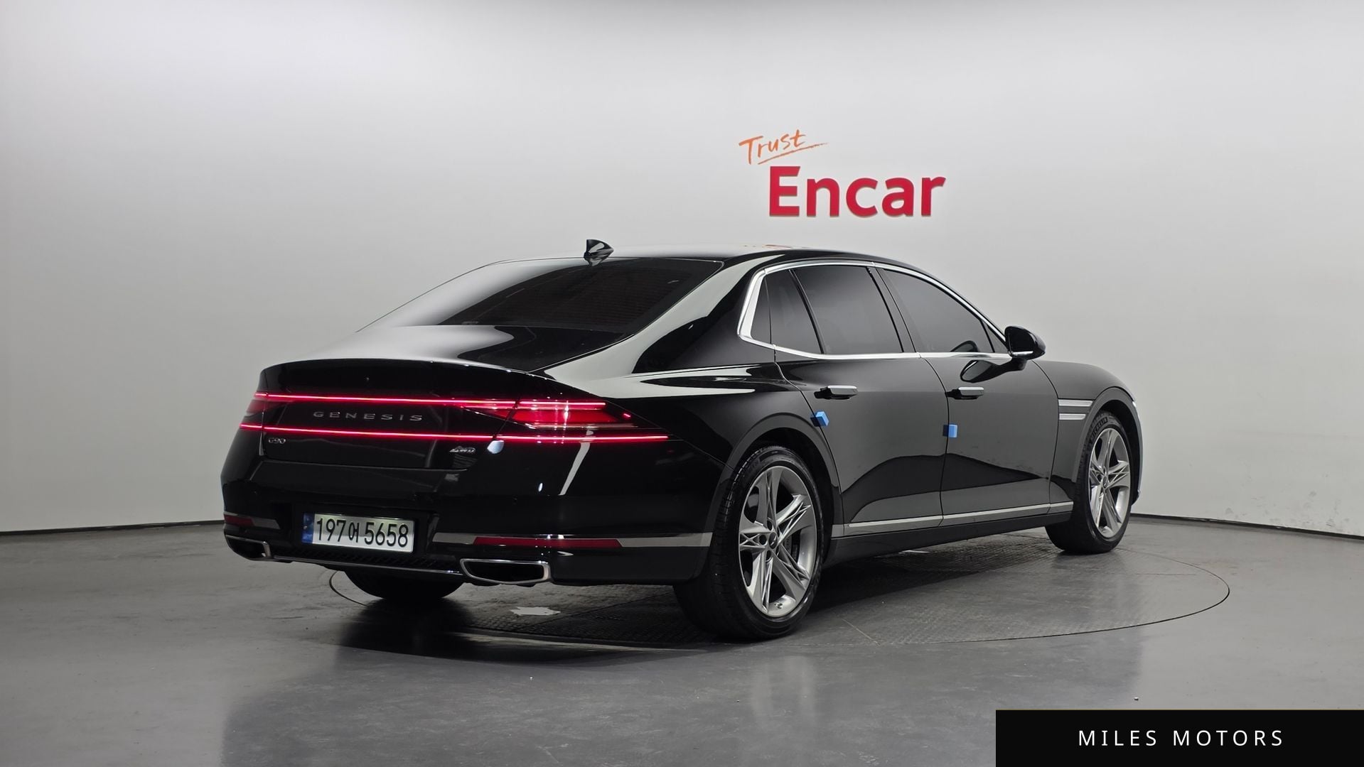Genesis G90 (RS4) 2023 — миниатюра 2