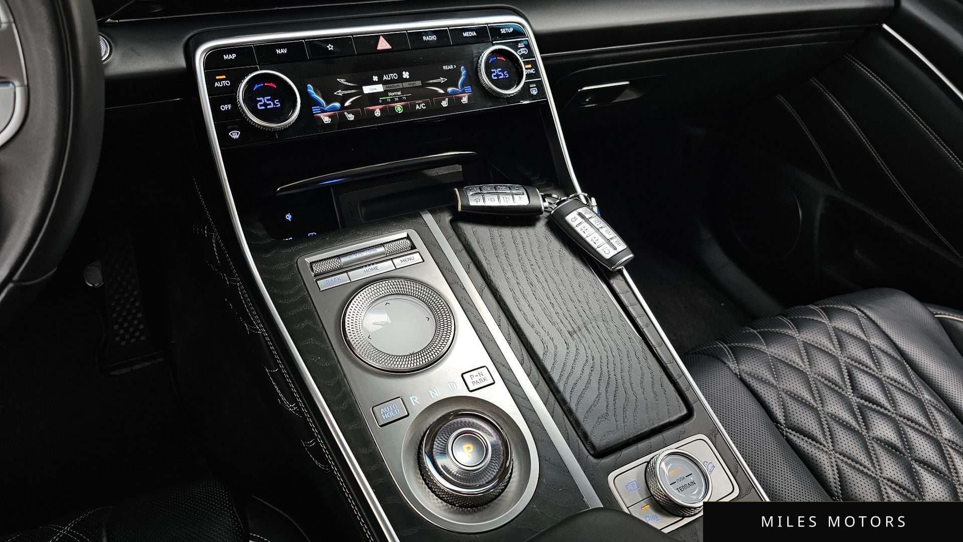 Genesis GV80 2022 — миниатюра 11