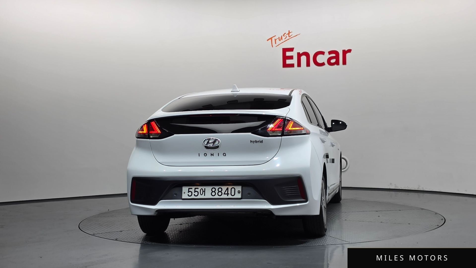 Hyundai Ioniq 2020 — миниатюра 4
