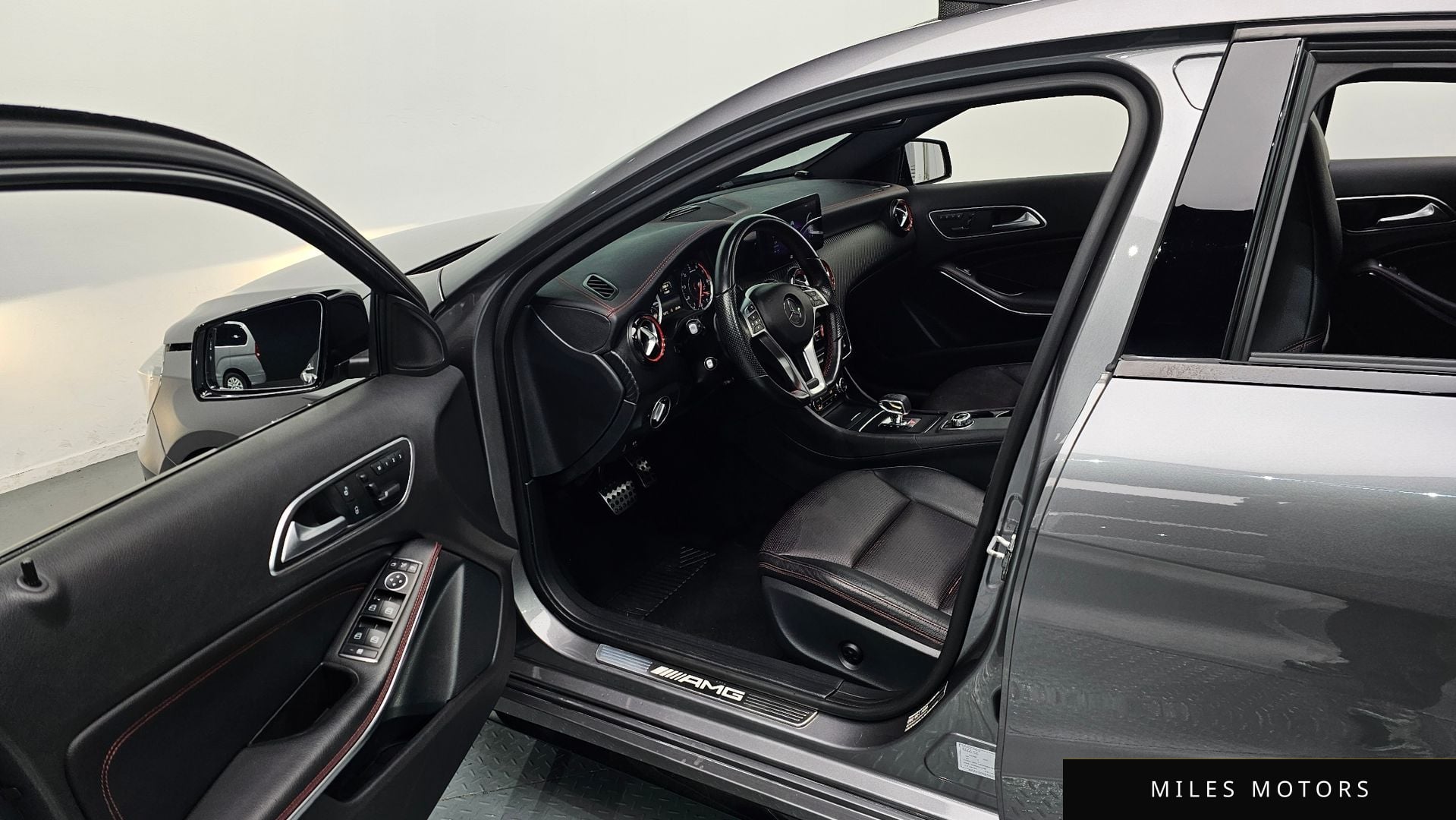 Mercedes-Benz A-Class W176 2015 — миниатюра 10