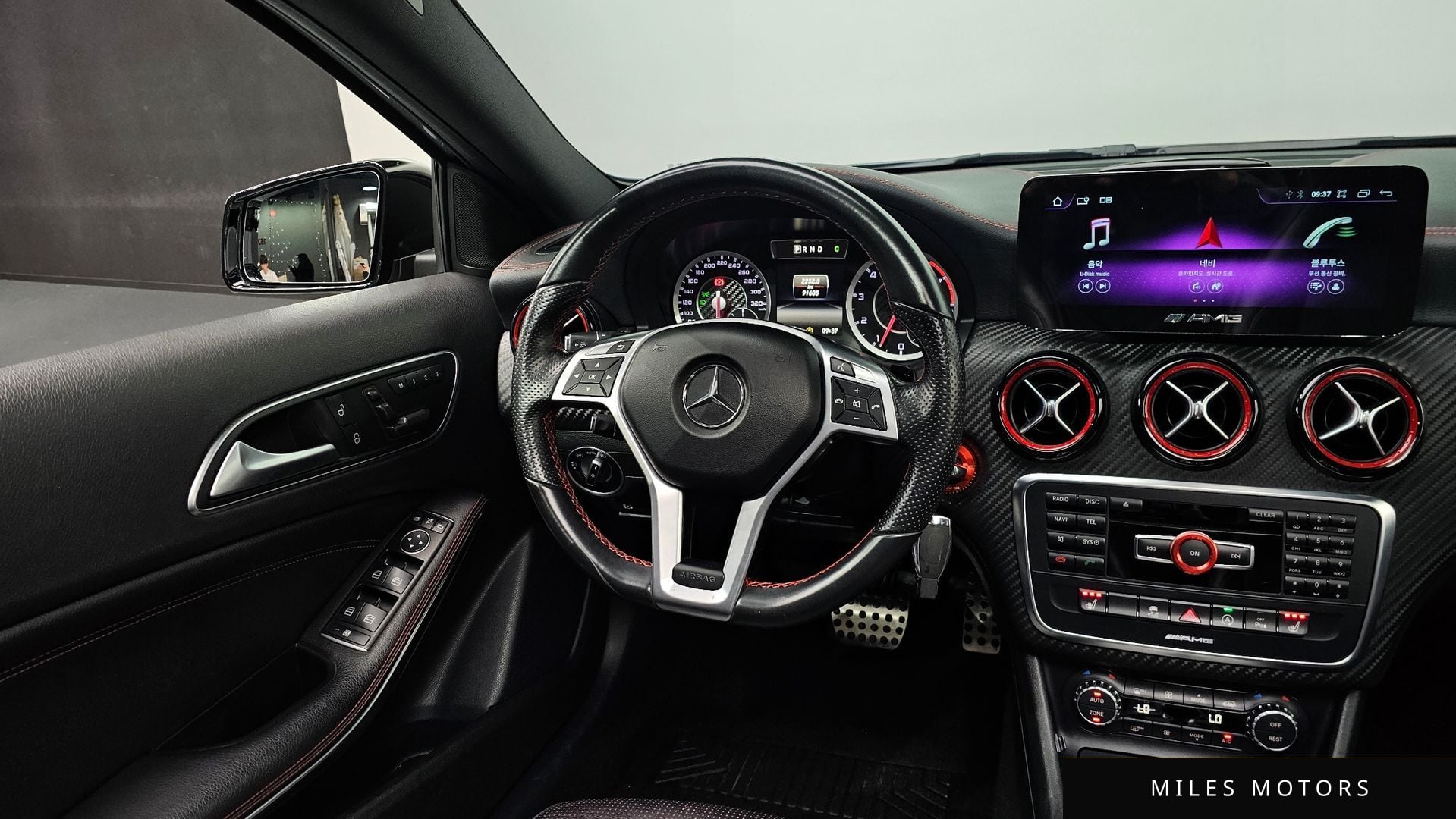Mercedes-Benz A-Class W176 2015 — миниатюра 12