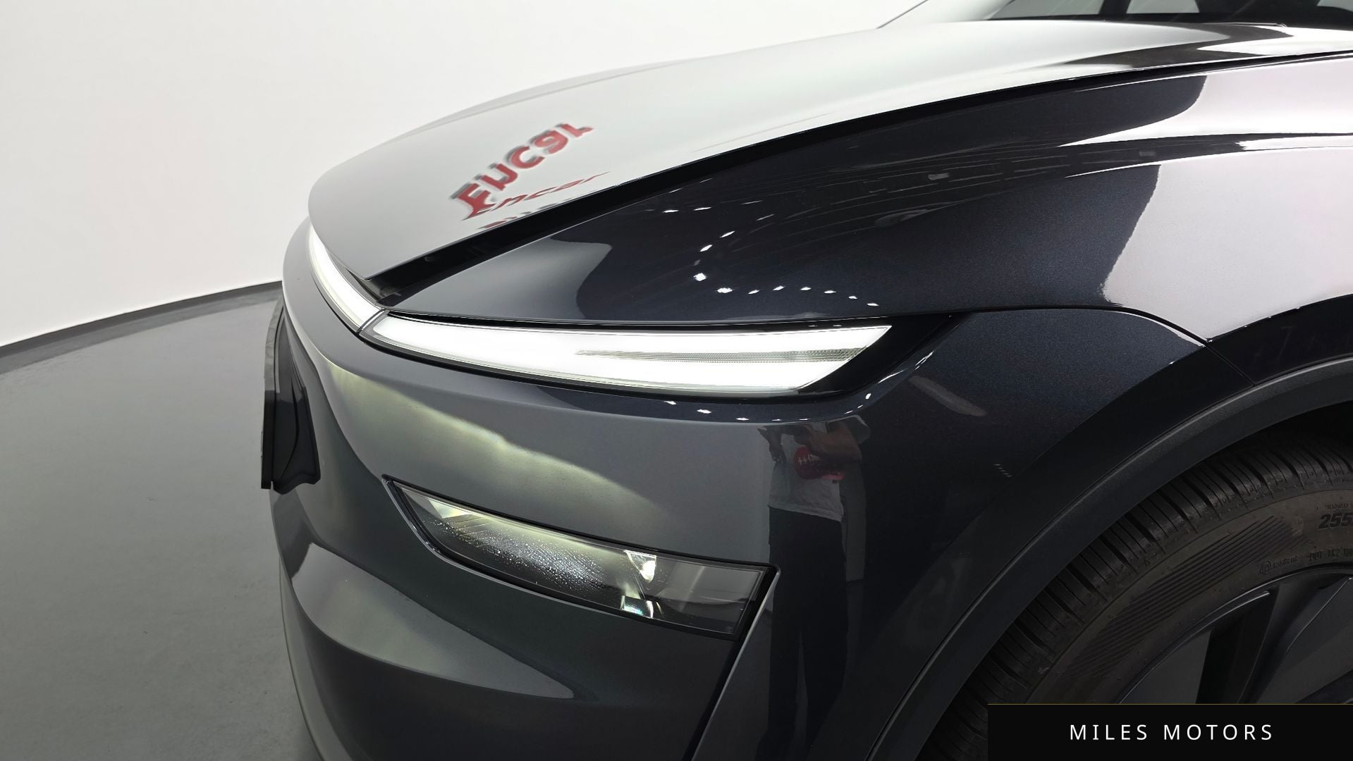 Tesla Model Y 2025 — миниатюра 7