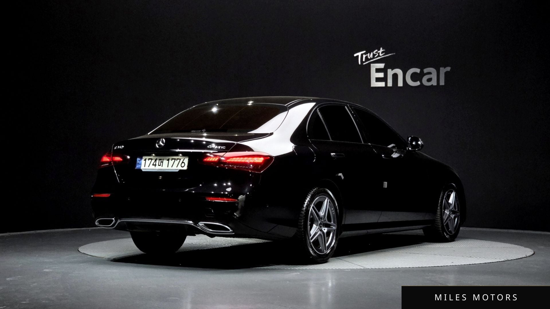 Mercedes-Benz E-Class W213 2023 — миниатюра 2