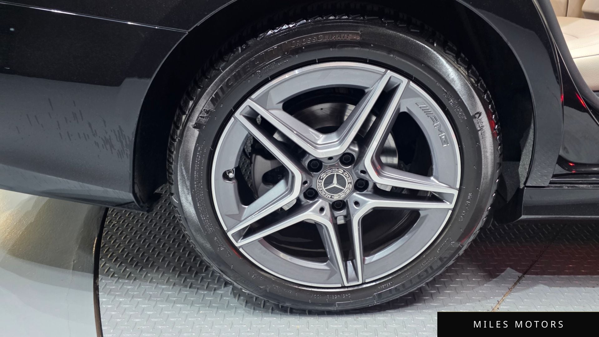 Mercedes-Benz E-Class W213 2023 — миниатюра 5