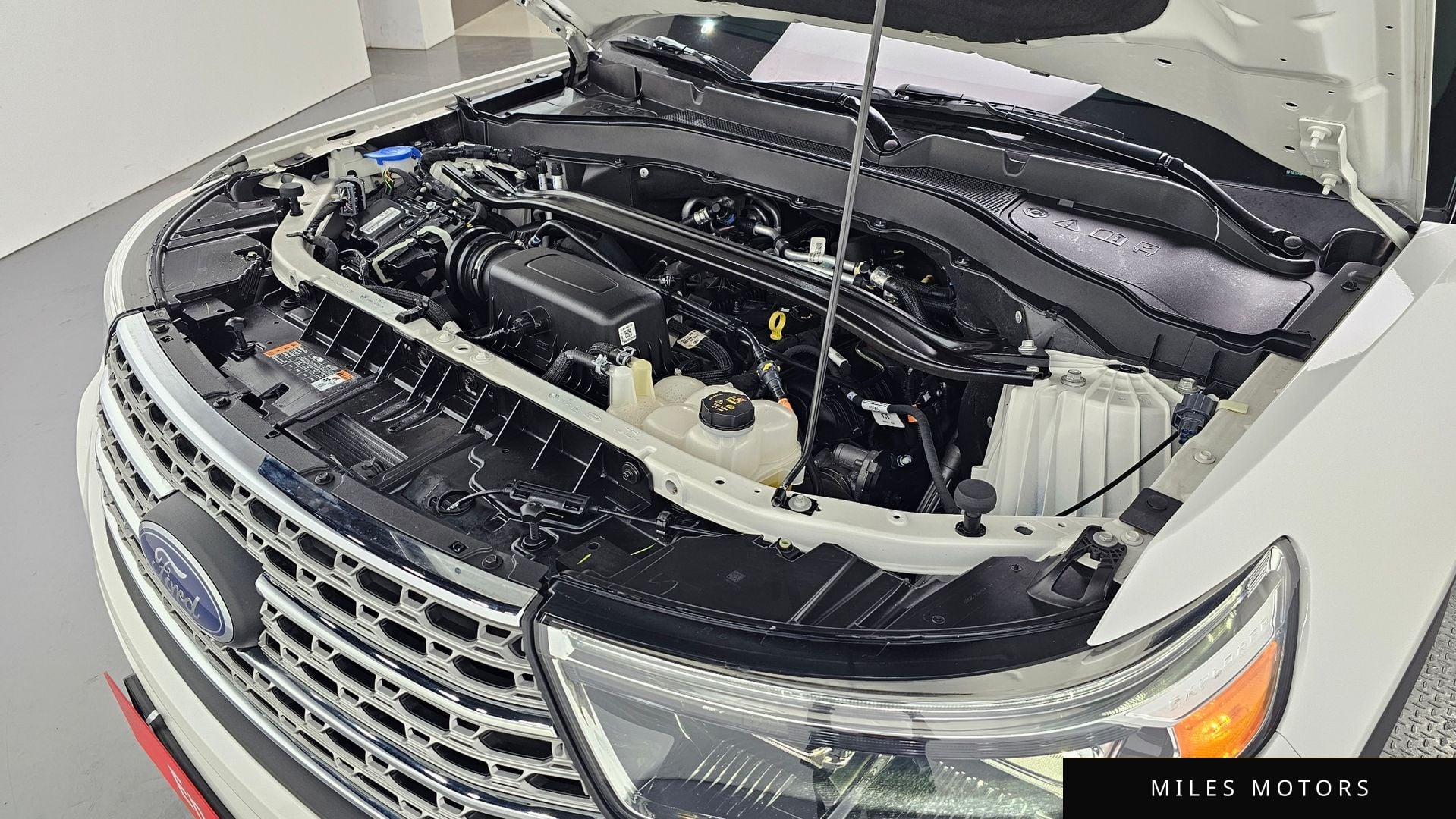 Ford Explorer 2023 — миниатюра 6