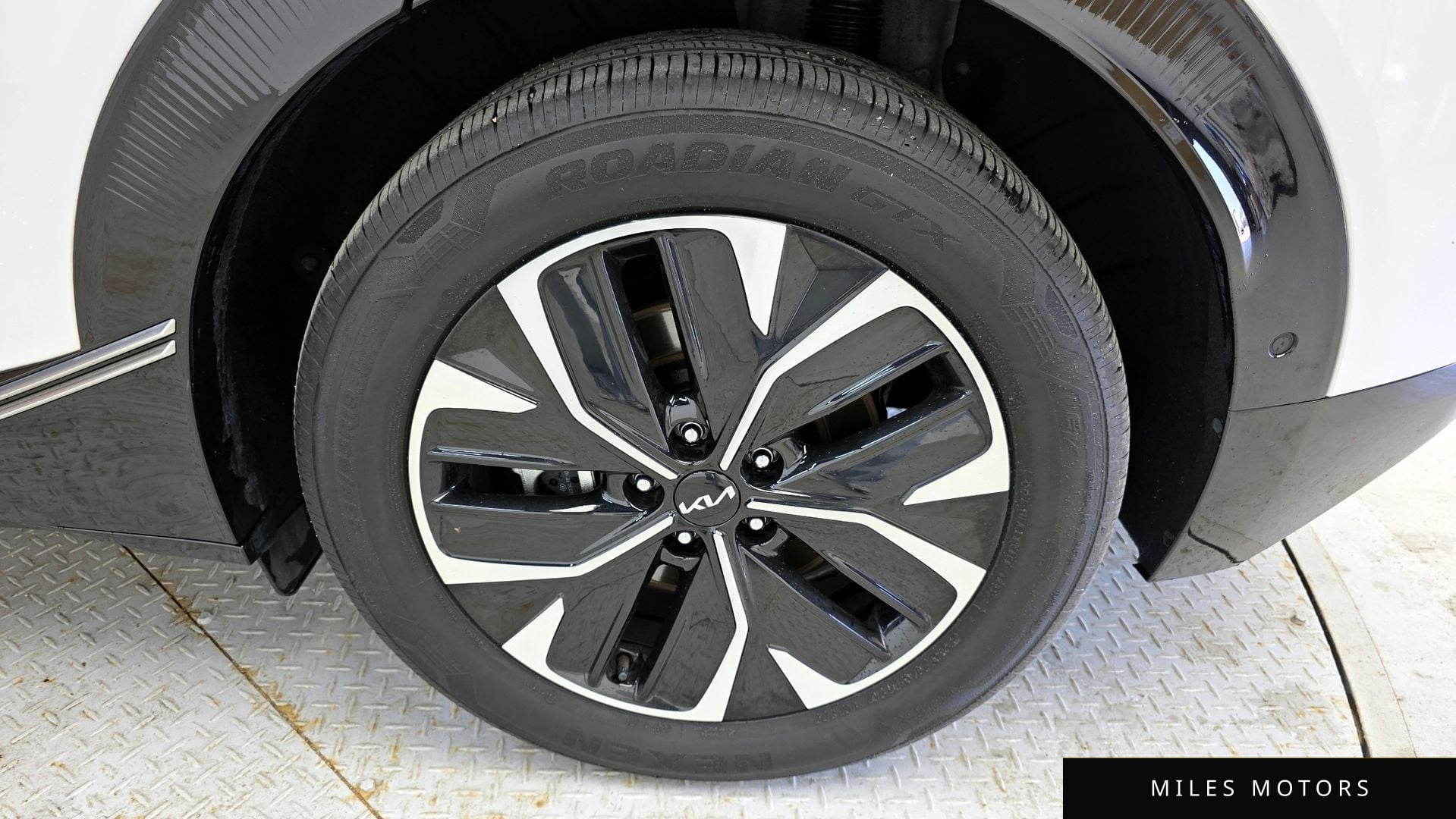 Kia EV6 2024 — миниатюра 7