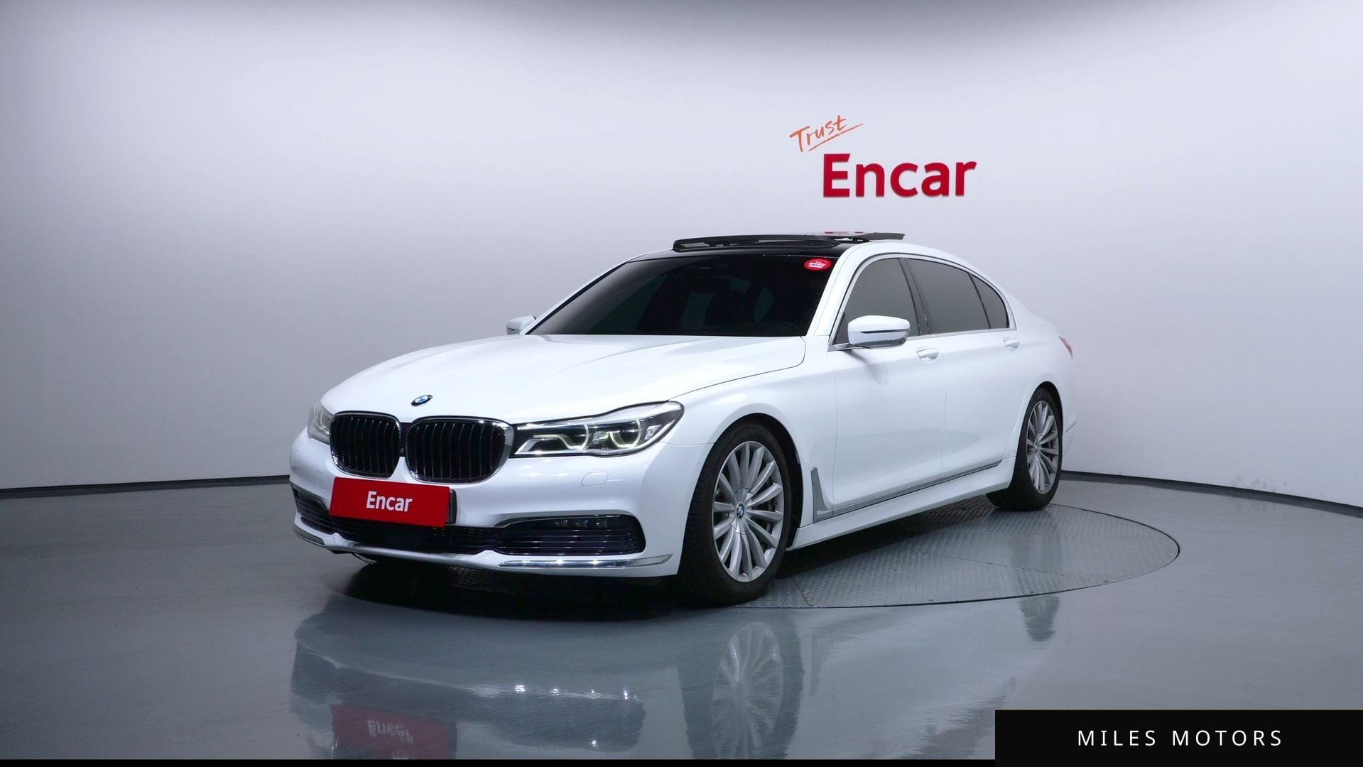 BMW 7 Series (G11) 2016 — фото 1 из 12