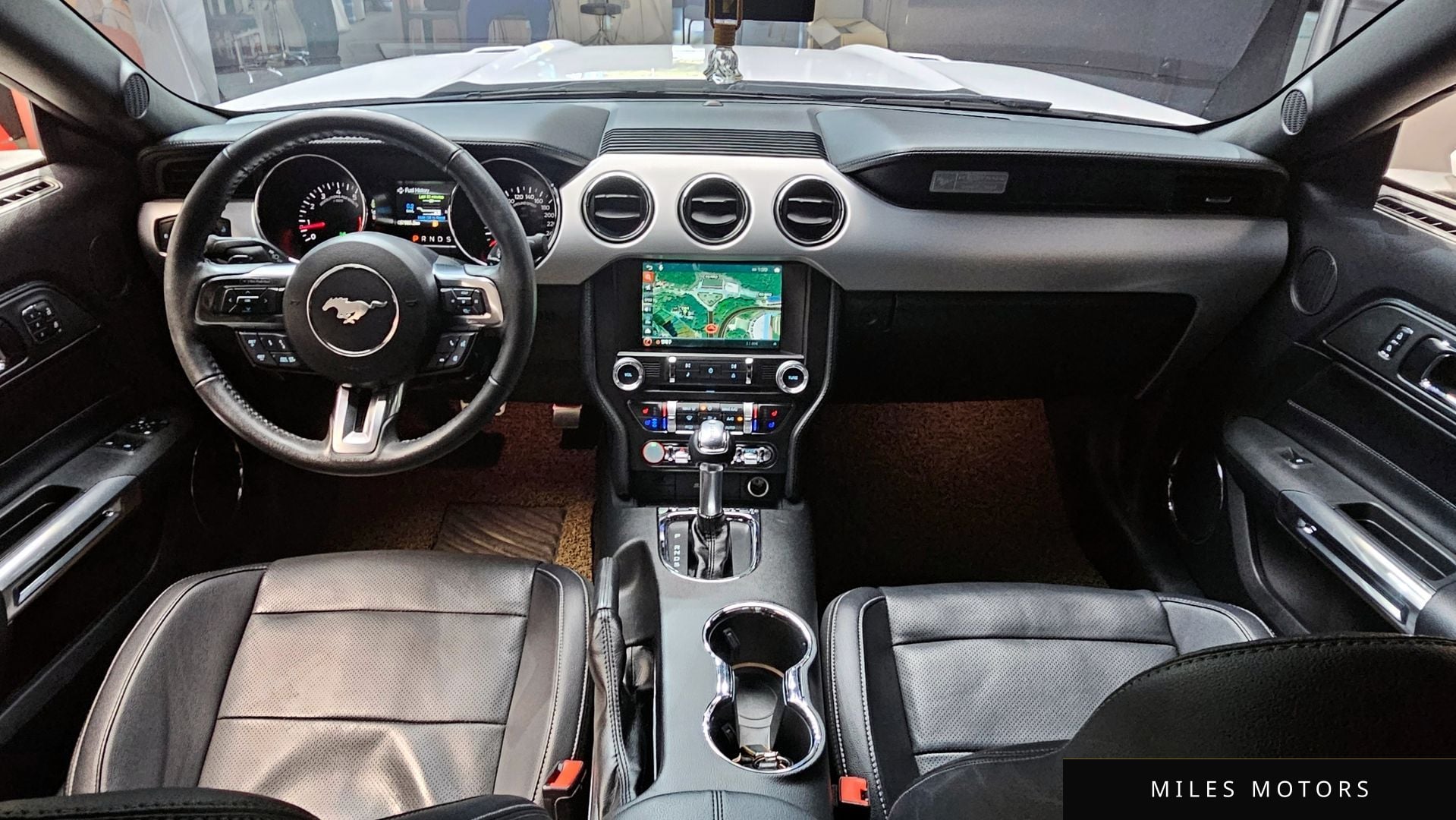 Ford Mustang 2017 — миниатюра 10