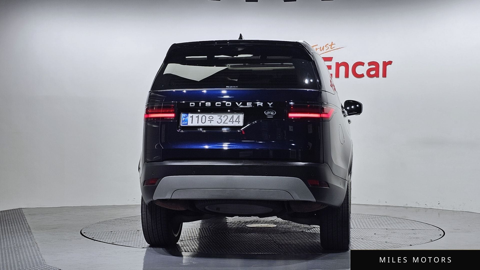 Land Rover Discovery 2022 — миниатюра 4