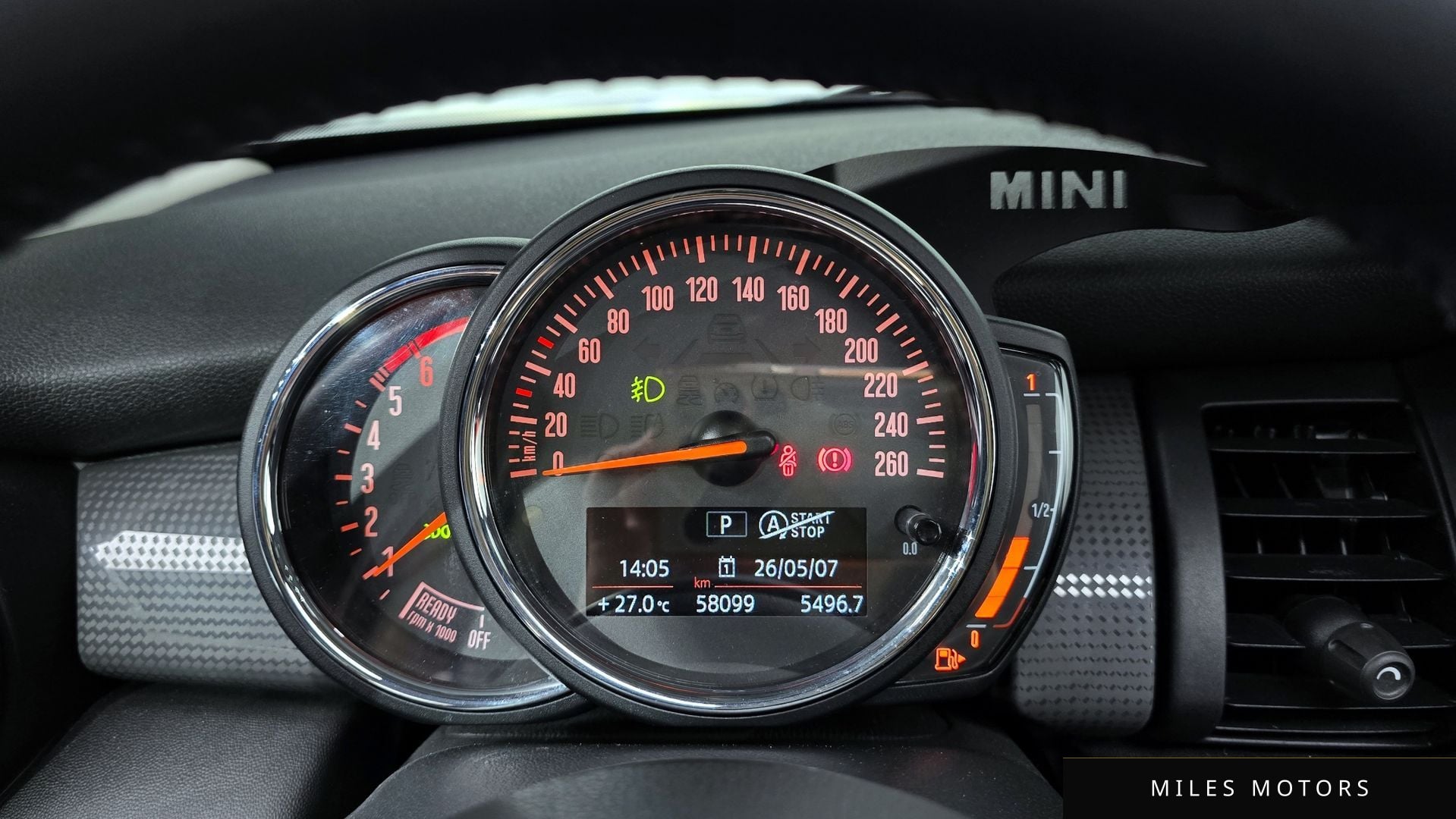 MINI Cooper D 2018 — миниатюра 8