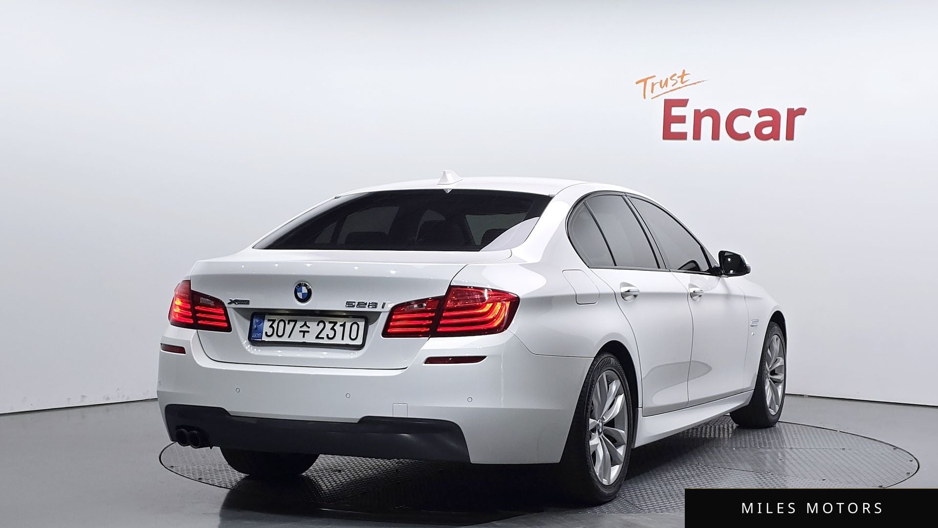 BMW 5 Series (F10) 2016 — фото 1 из 12