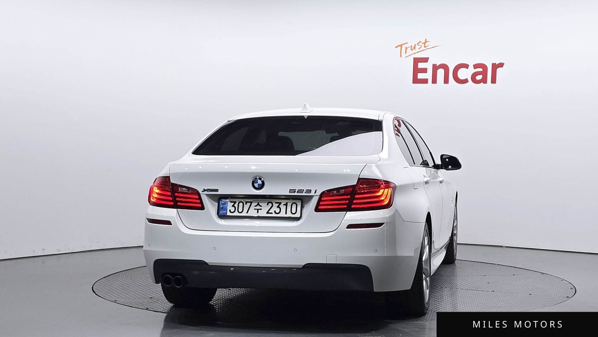 BMW 5 Series (F10) 2016 — миниатюра 3