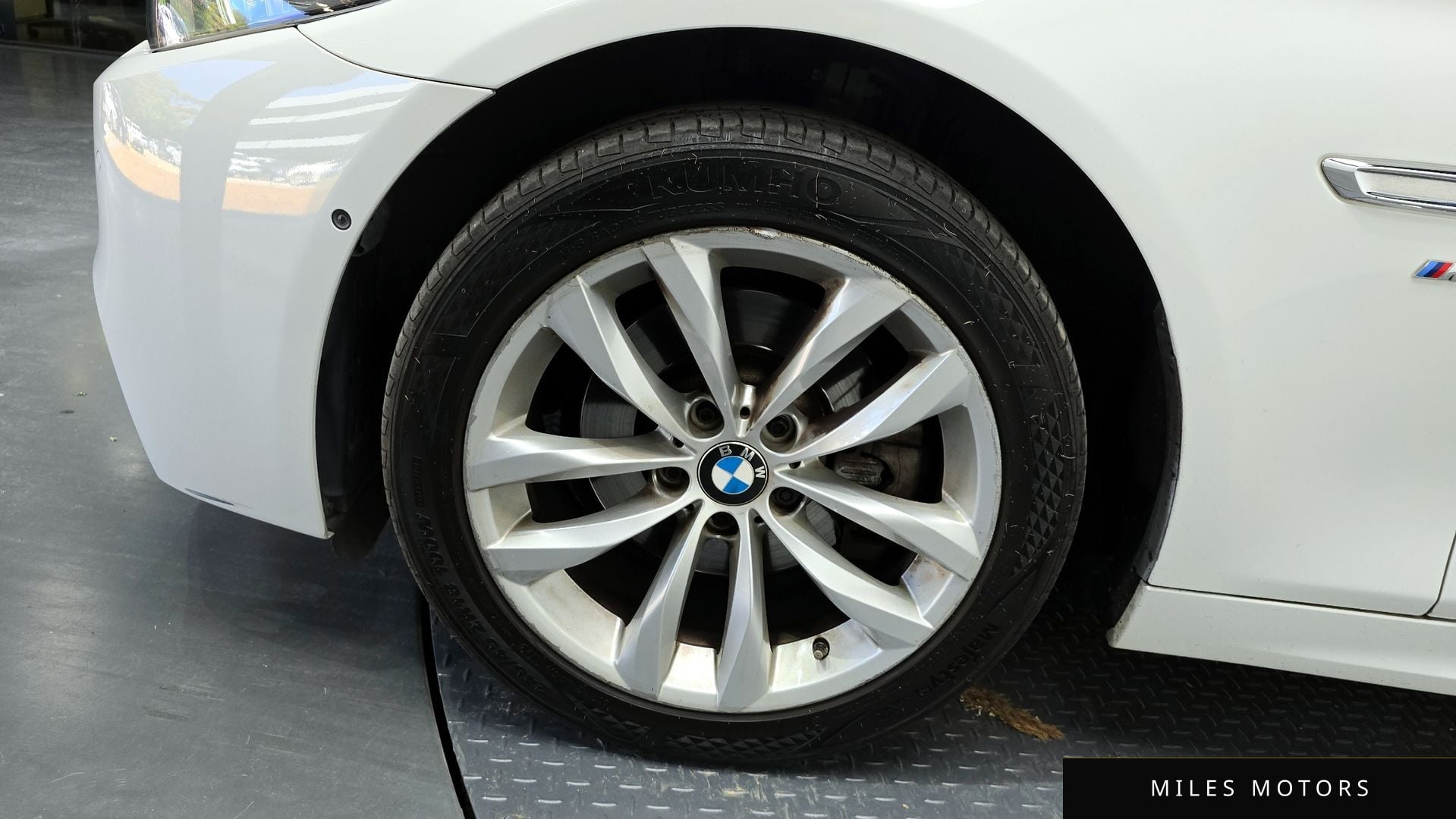 BMW 5 Series (F10) 2016 — миниатюра 4