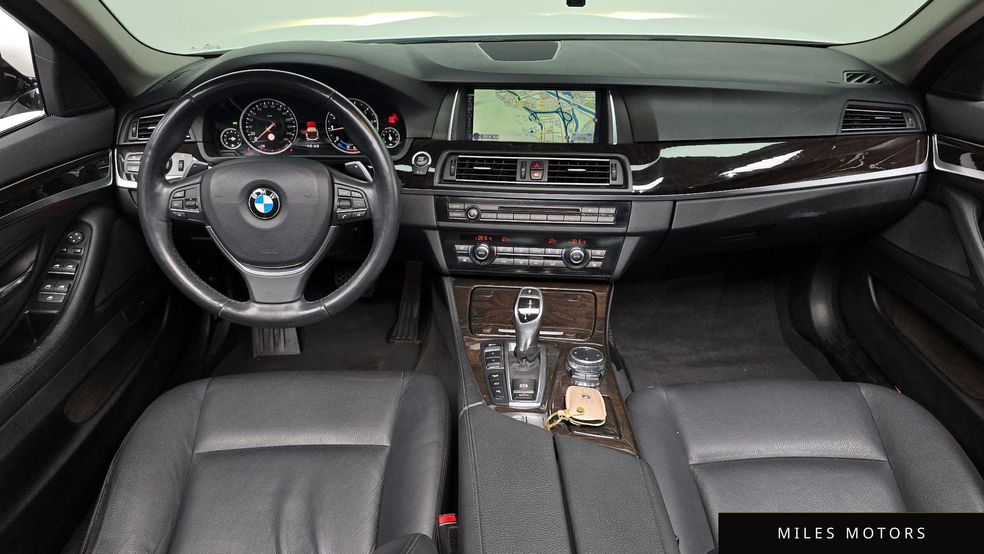 BMW 5 Series (F10) 2016 — миниатюра 9