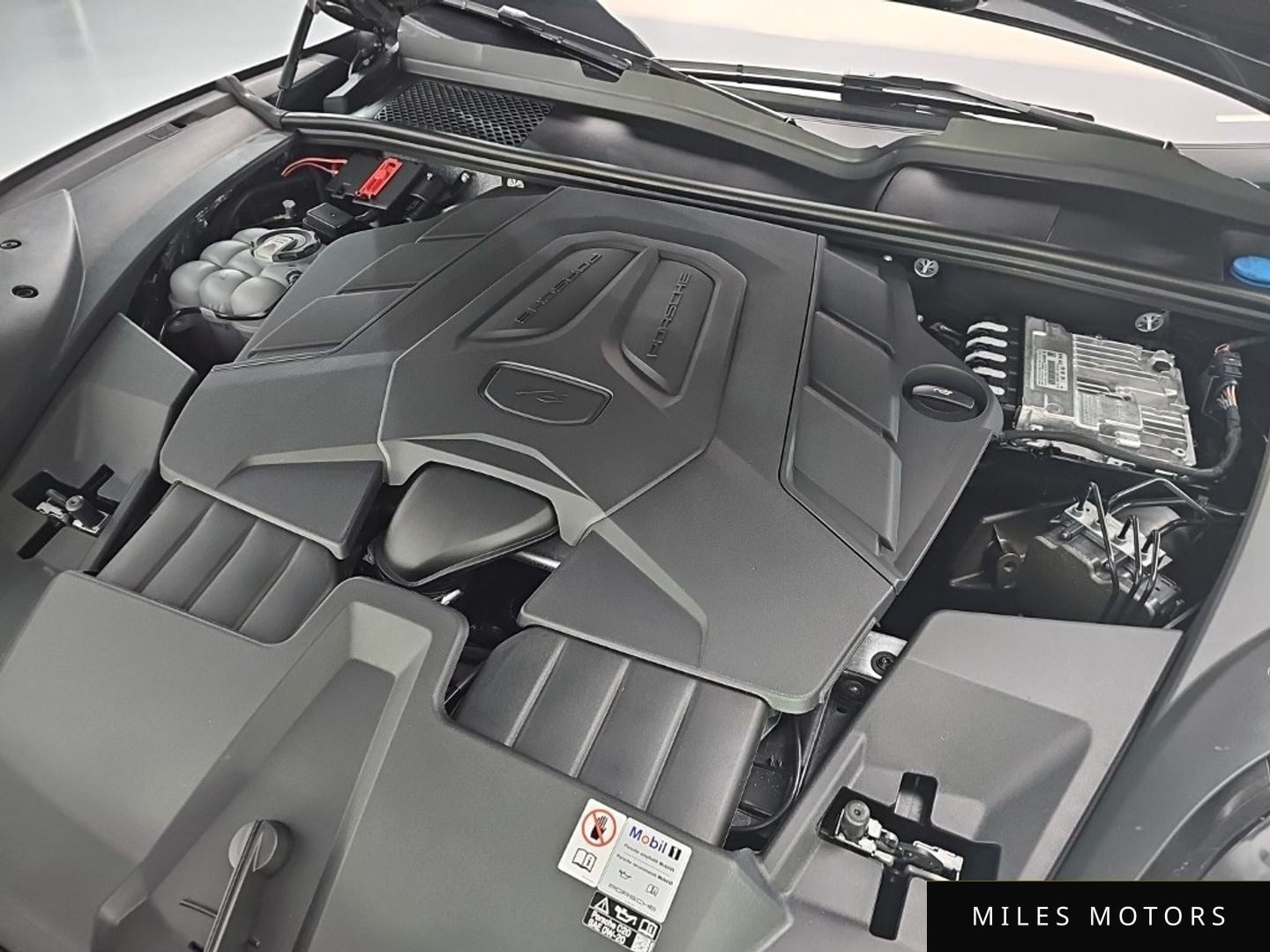 Porsche Cayenne 2024 — миниатюра 6