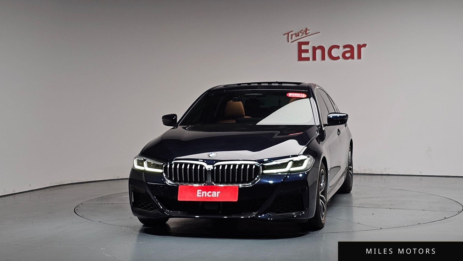 BMW 5 Series (G30) 2023 — миниатюра 2