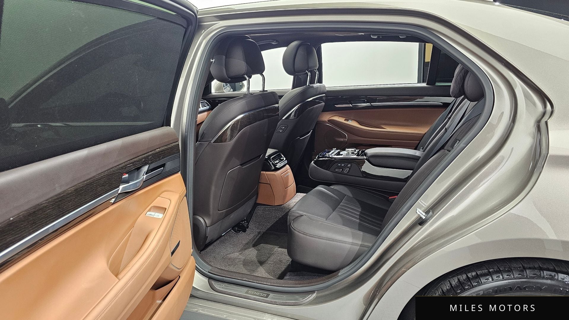 Genesis G90 2021 — миниатюра 11