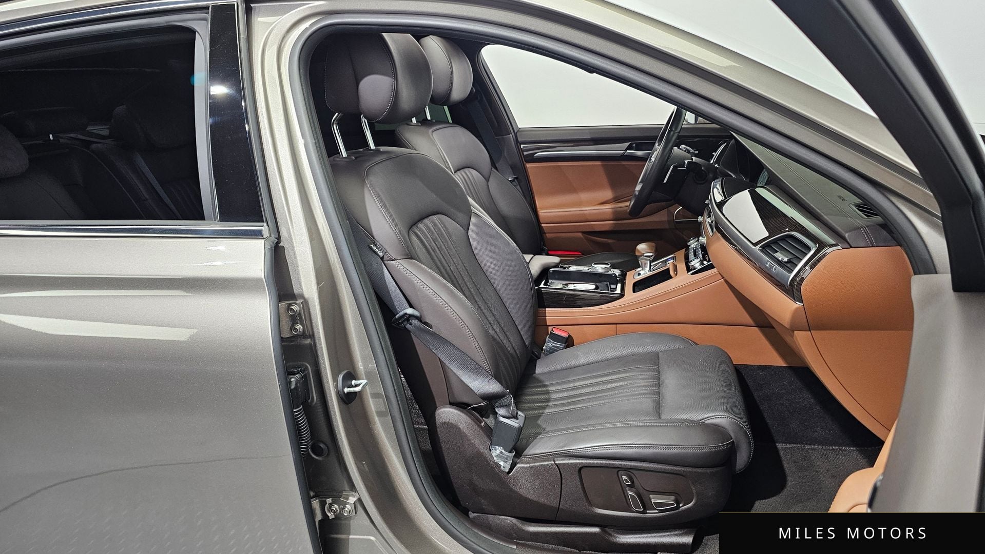 Genesis G90 2021 — миниатюра 12