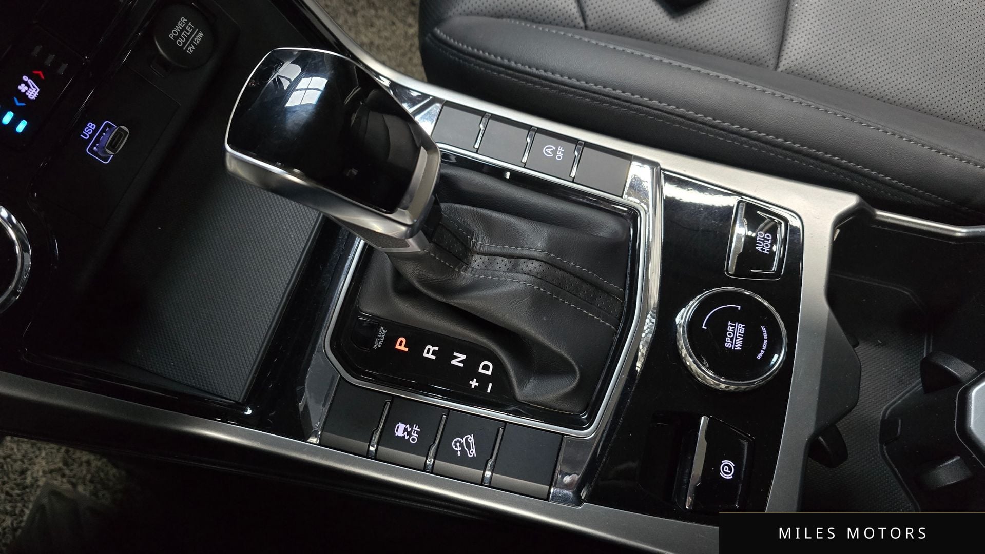 KG Mobility Beautiful Korando 2020 — миниатюра 9