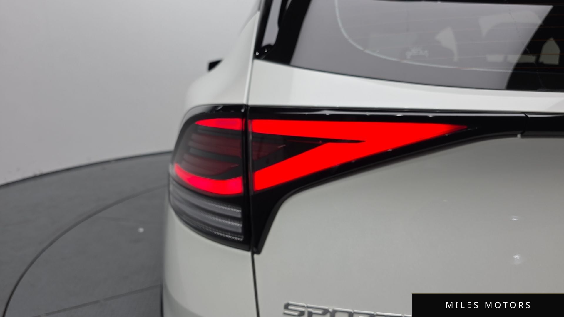 Kia Sportage 2023 — миниатюра 9