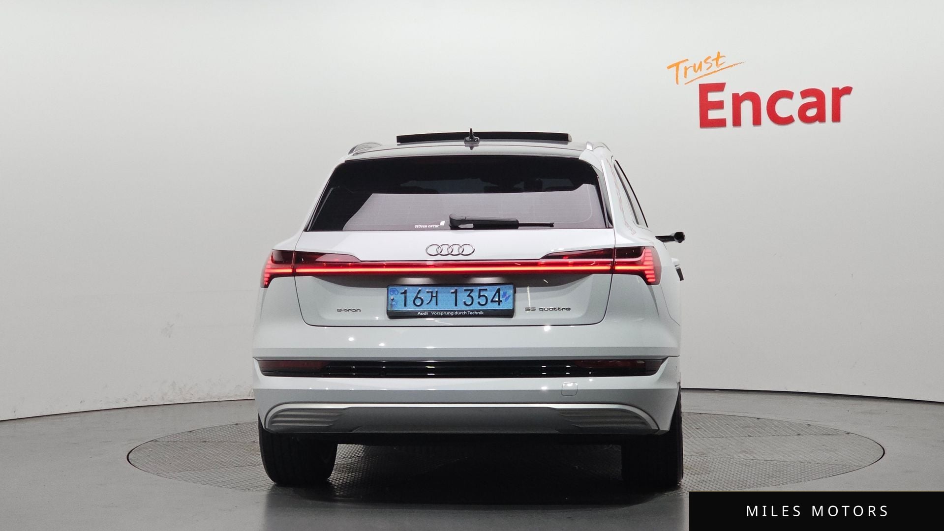 Audi e-tron 2021 — миниатюра 4
