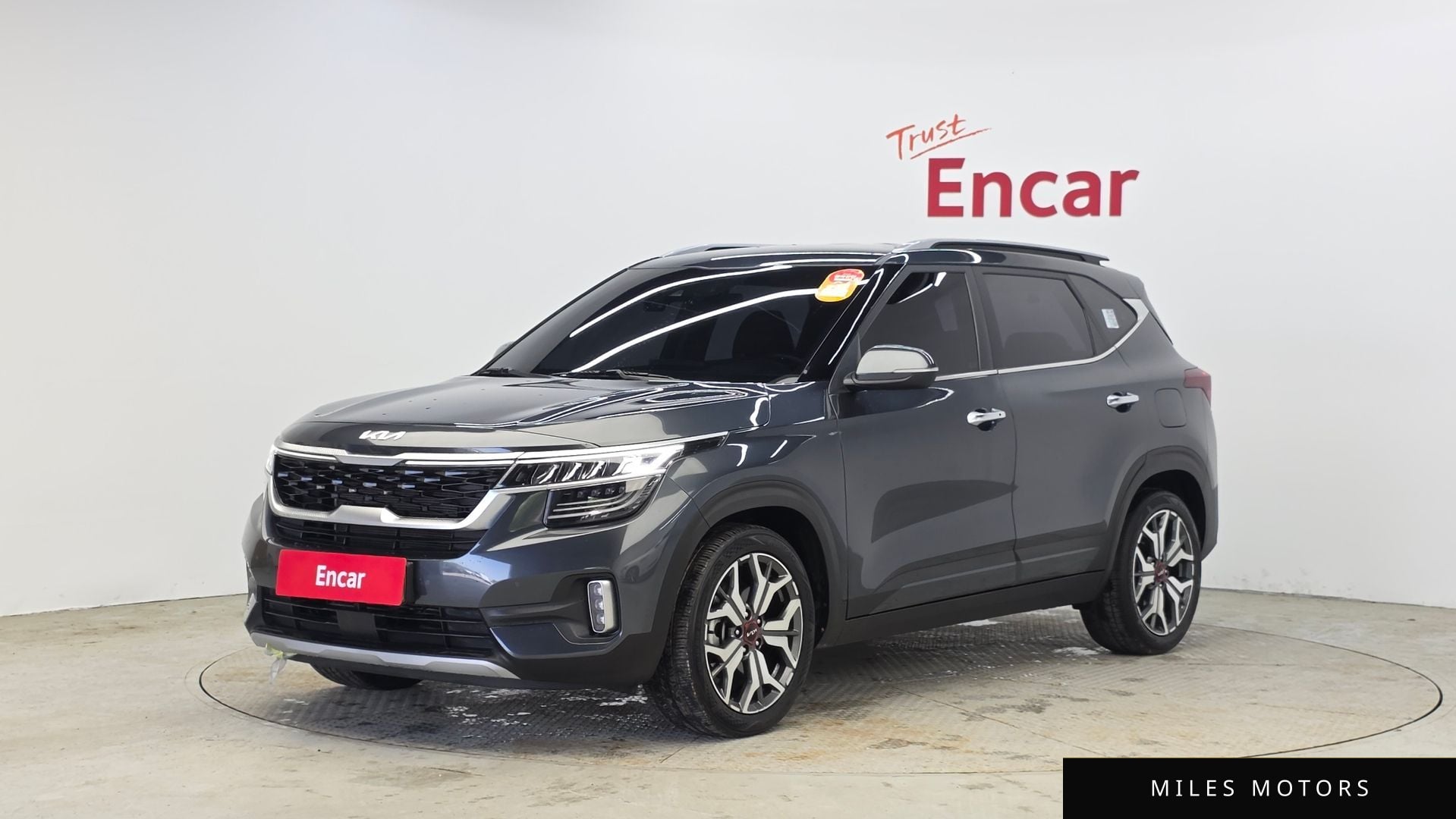 Kia Seltos 2023 — фото 1 из 12