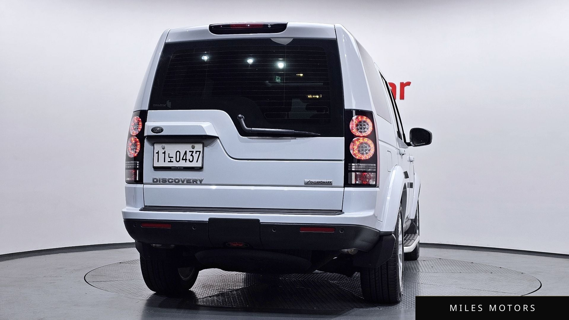 Land Rover Discovery 2016 — миниатюра 4