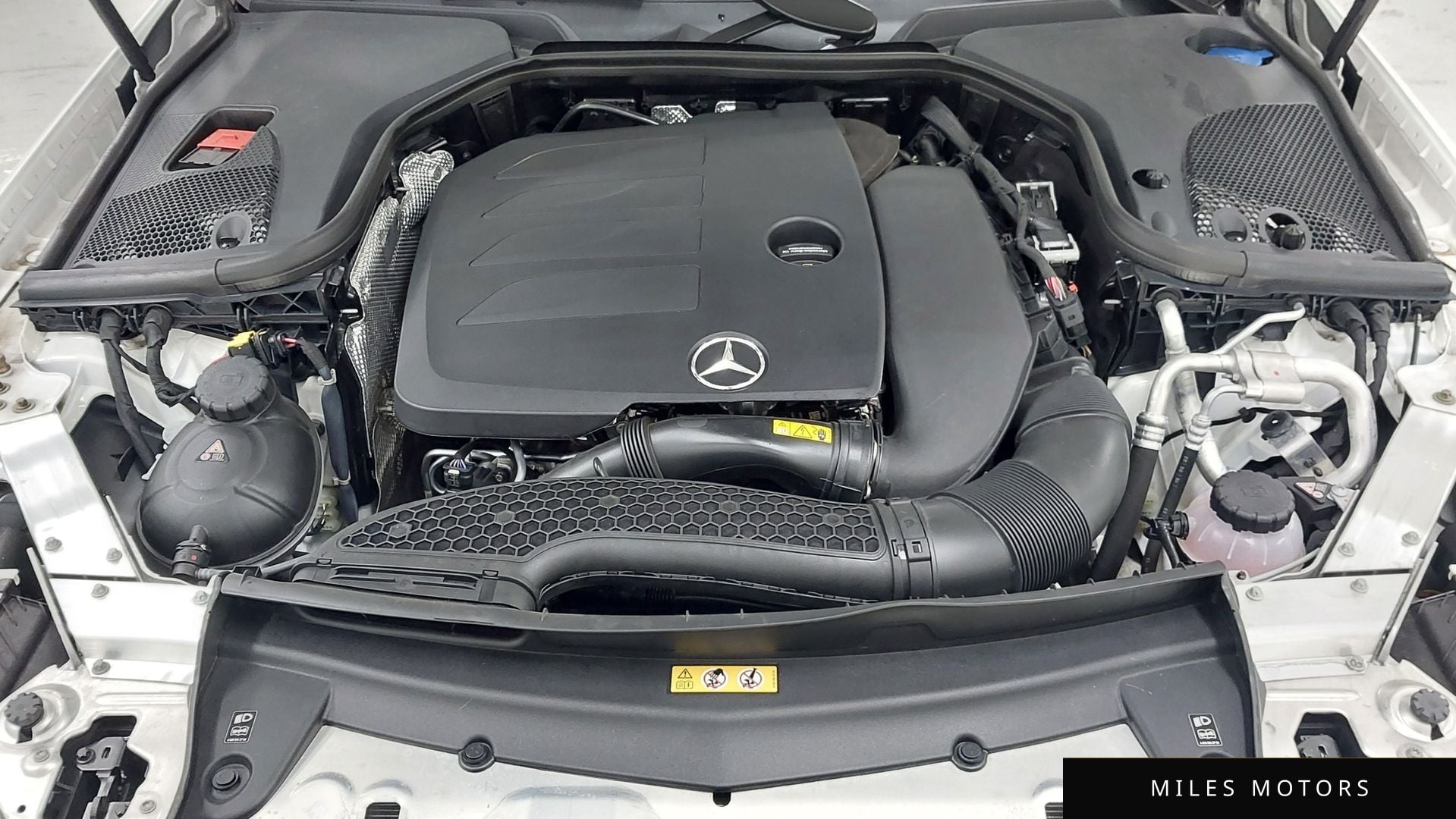 Mercedes-Benz E-Class W213 2023 — миниатюра 6